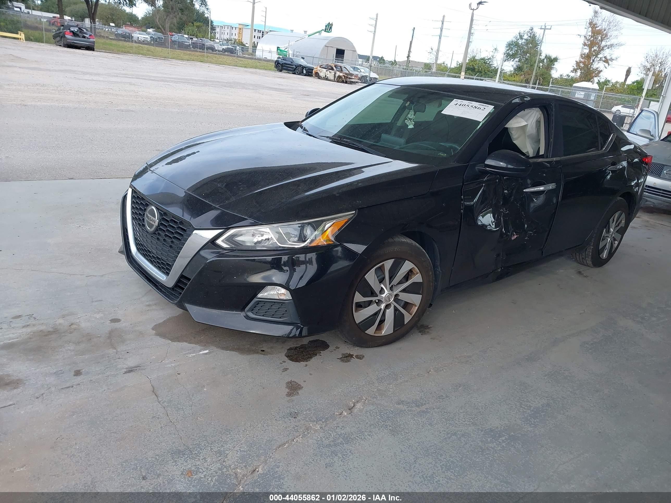 NISSAN ALTIMA image 2