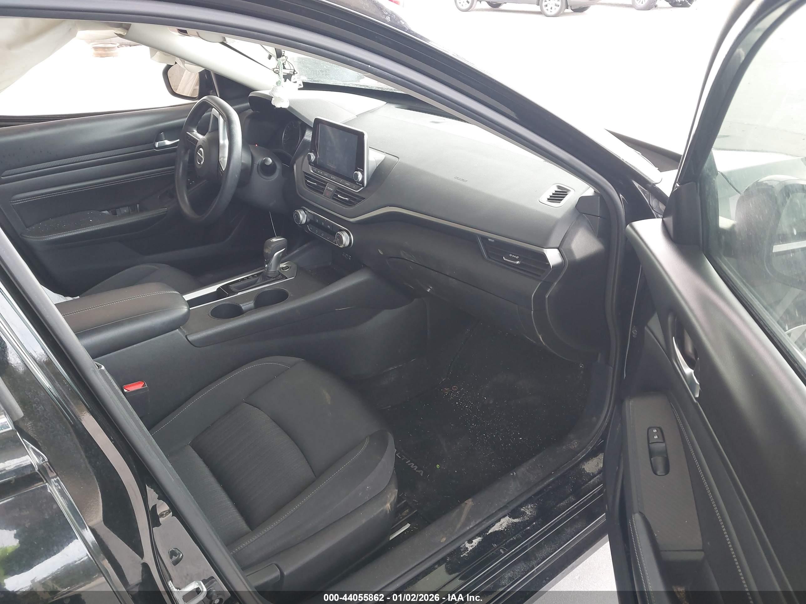 NISSAN ALTIMA image 5