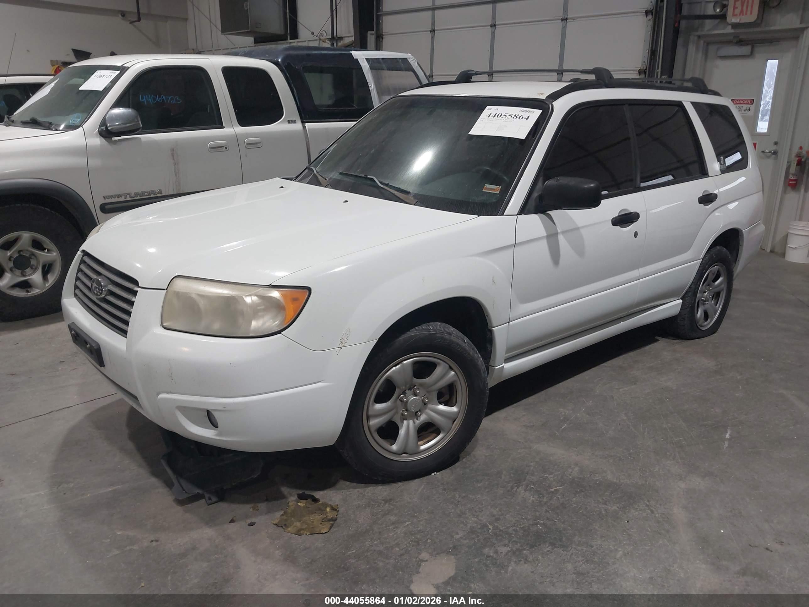 SUBARU FORESTER image 2
