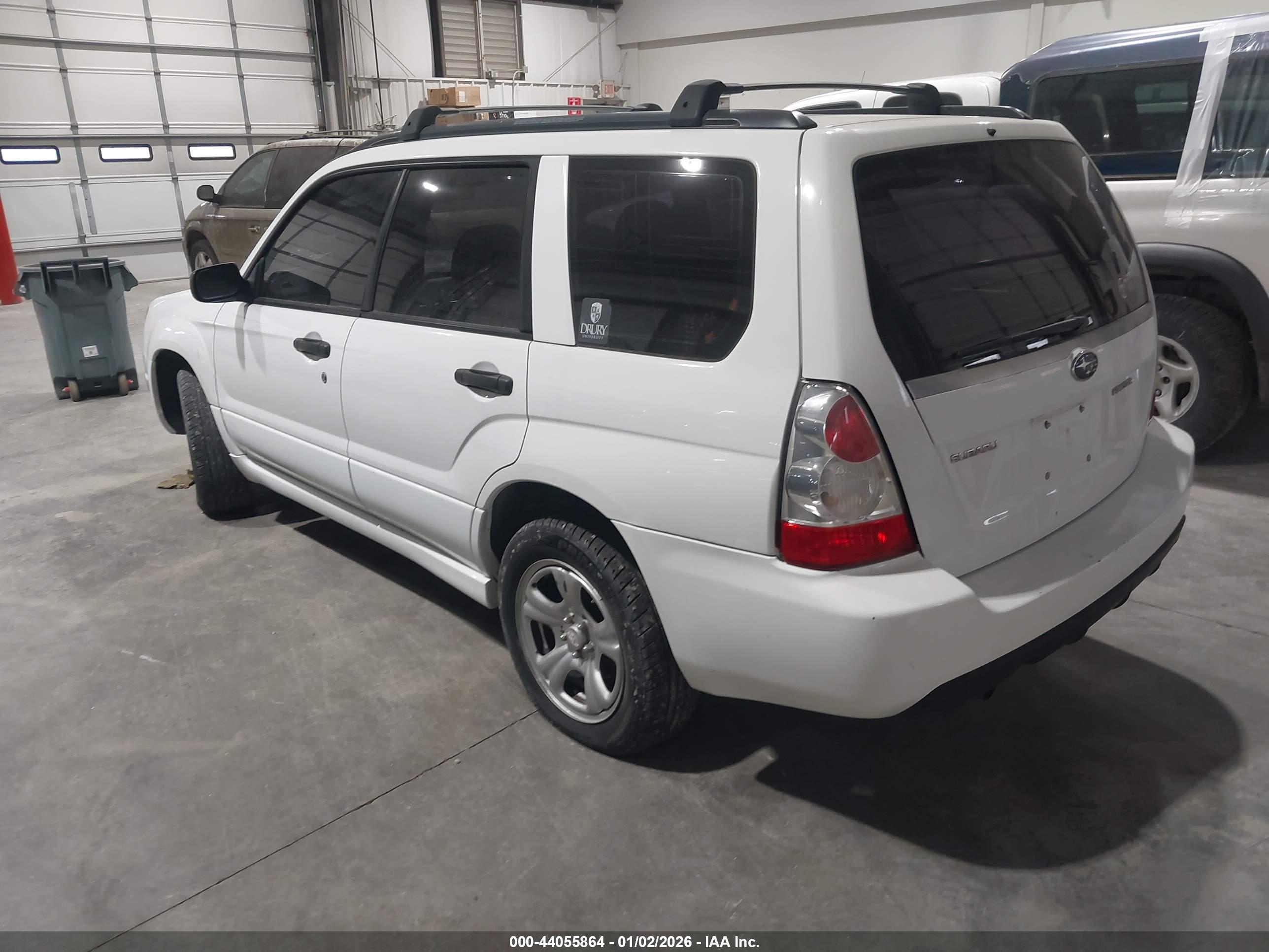 SUBARU FORESTER image 3