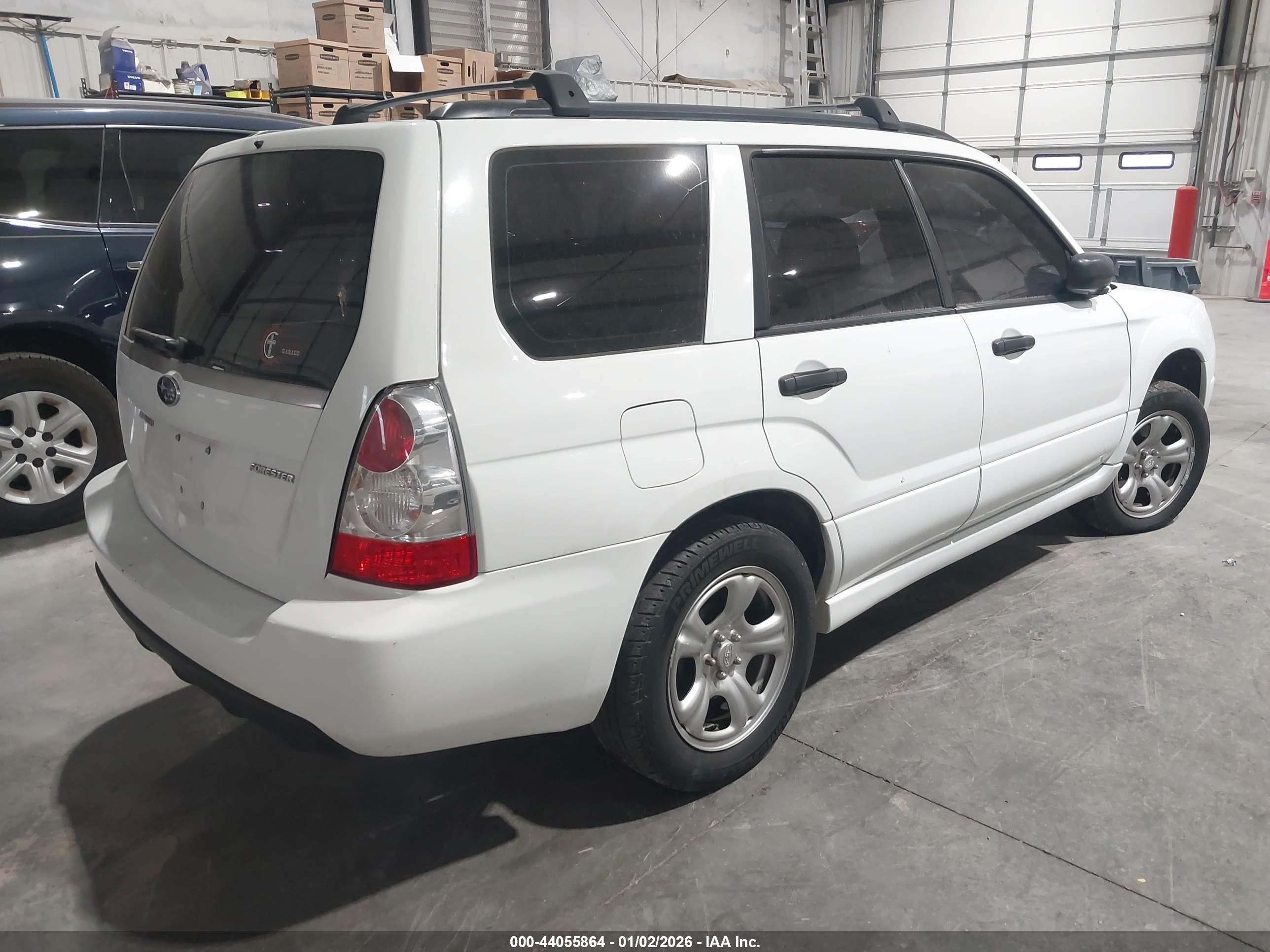 SUBARU FORESTER image 4