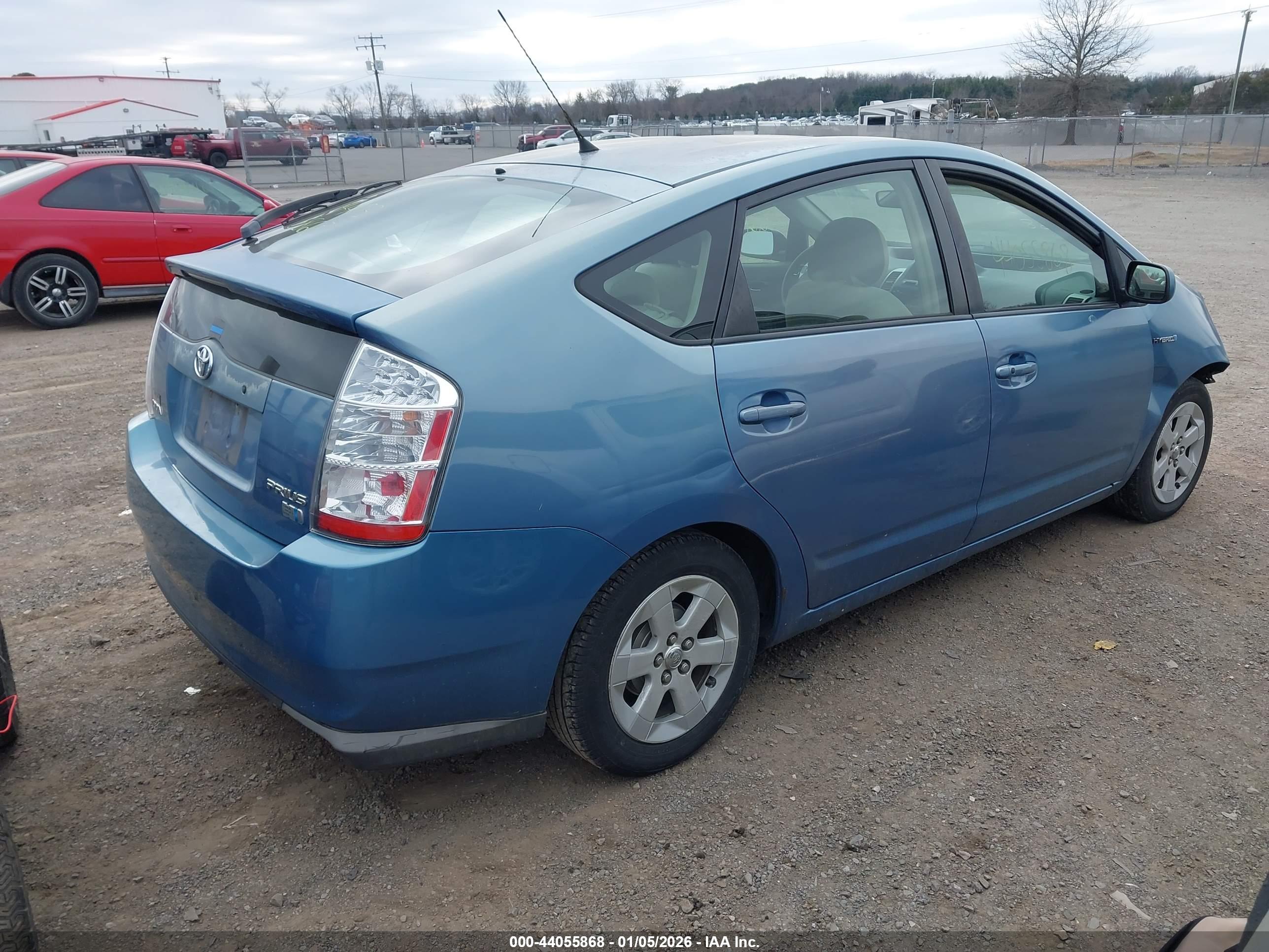 TOYOTA PRIUS image 4