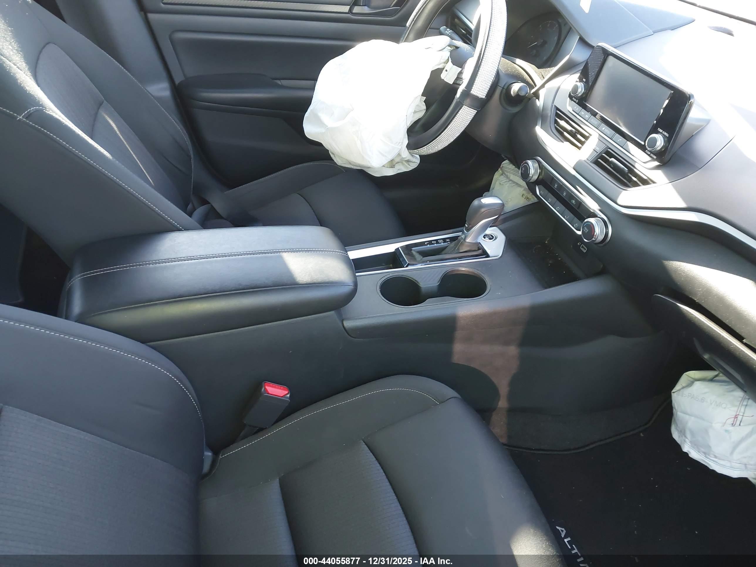 NISSAN ALTIMA image 5