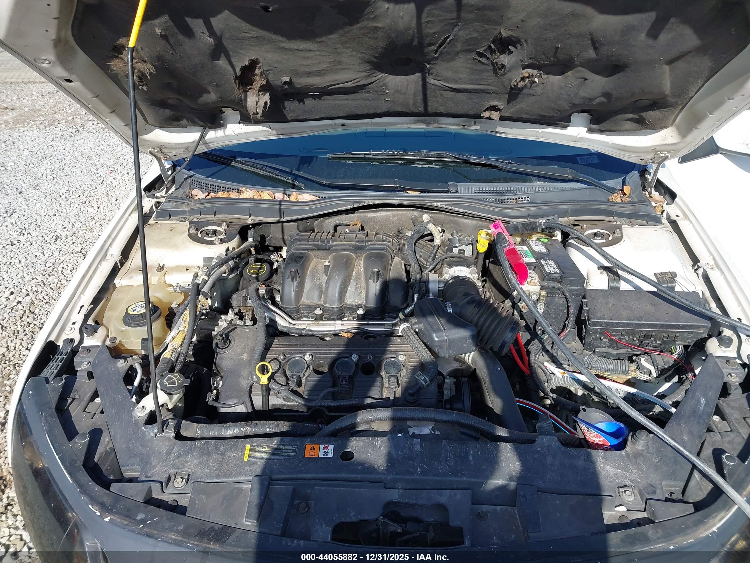 FORD FUSION image 10