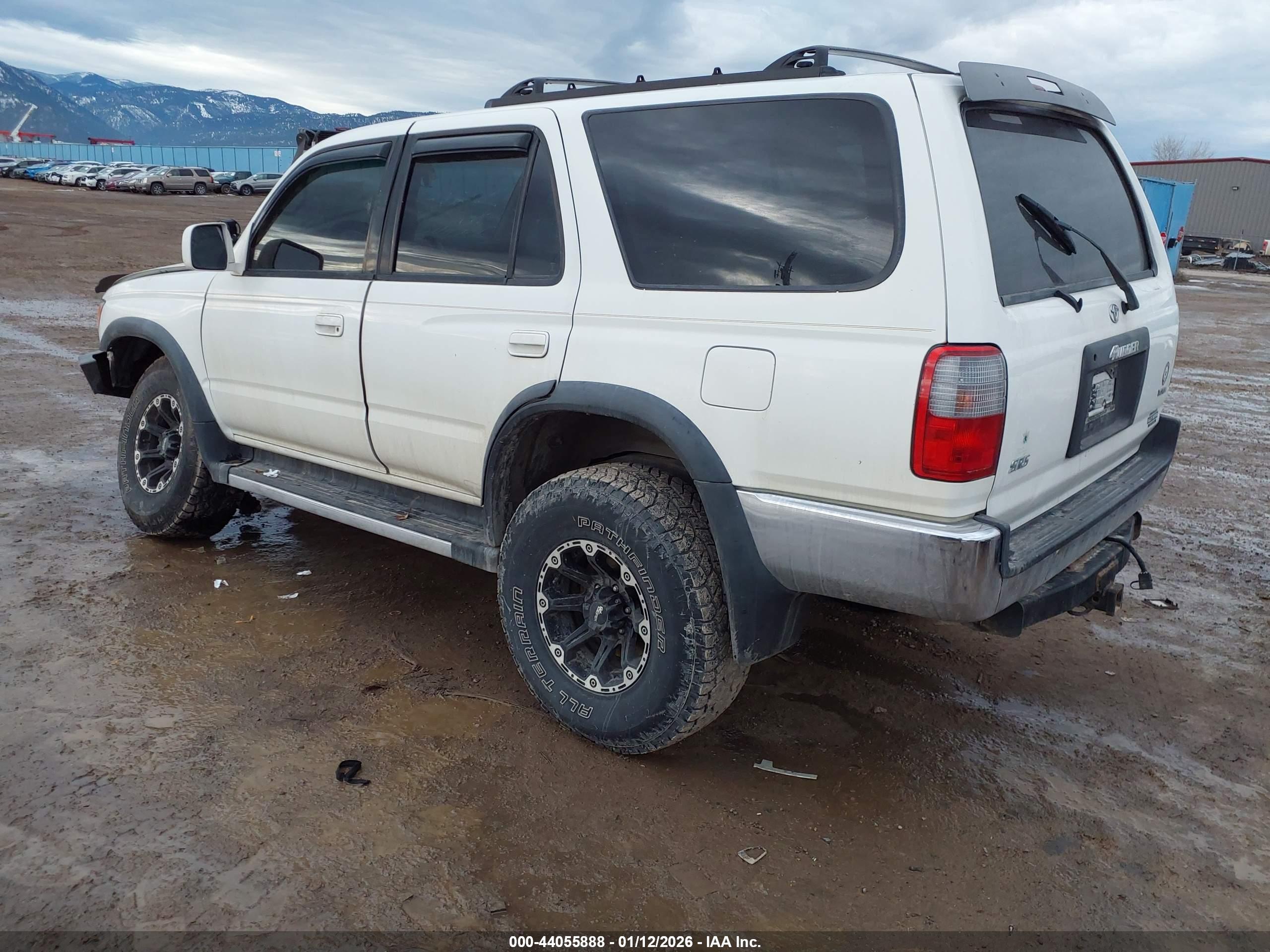 TOYOTA 4RUNNER image 3