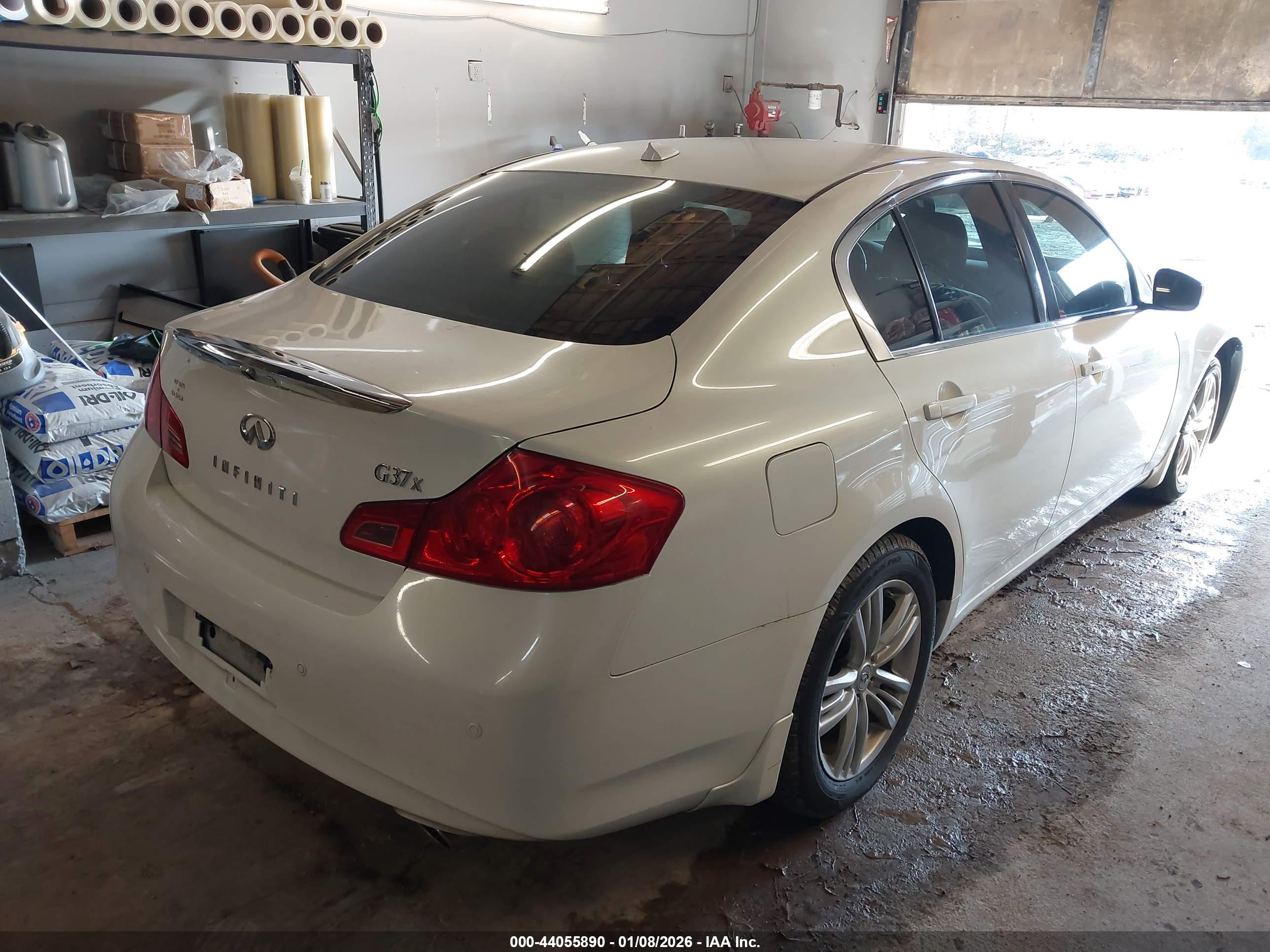 INFINITI G37X image 4