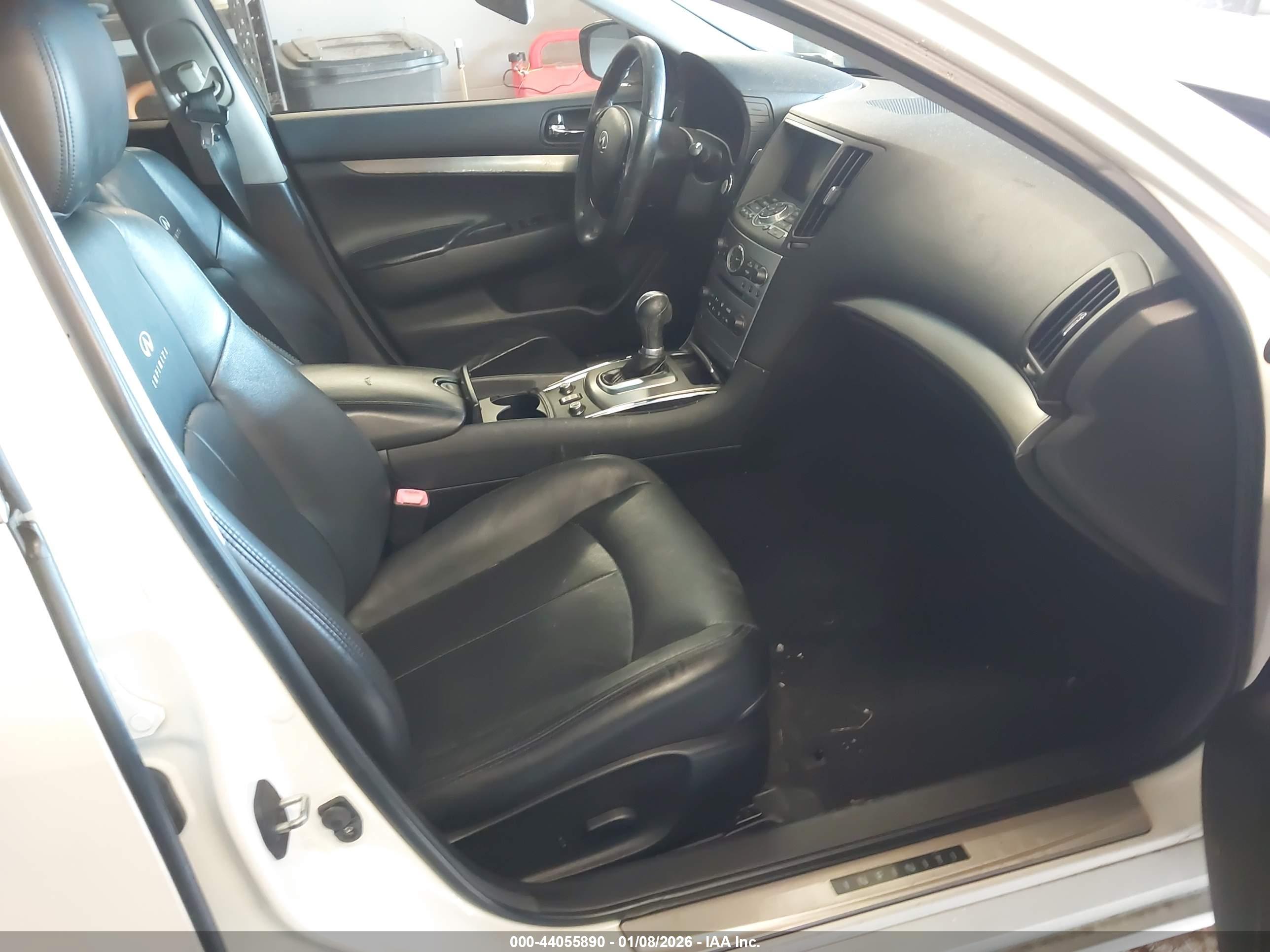 INFINITI G37X image 5
