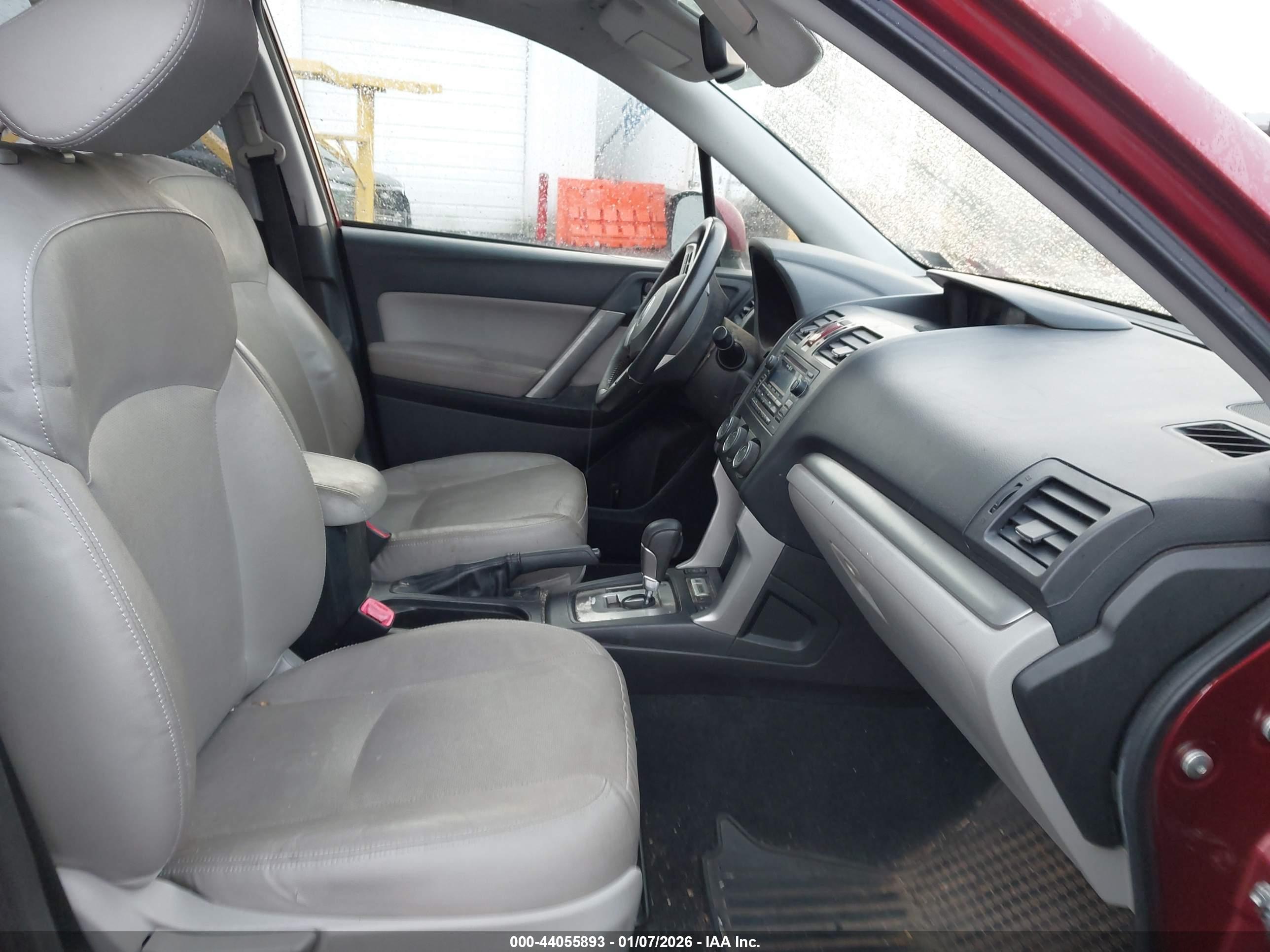 SUBARU FORESTER image 5