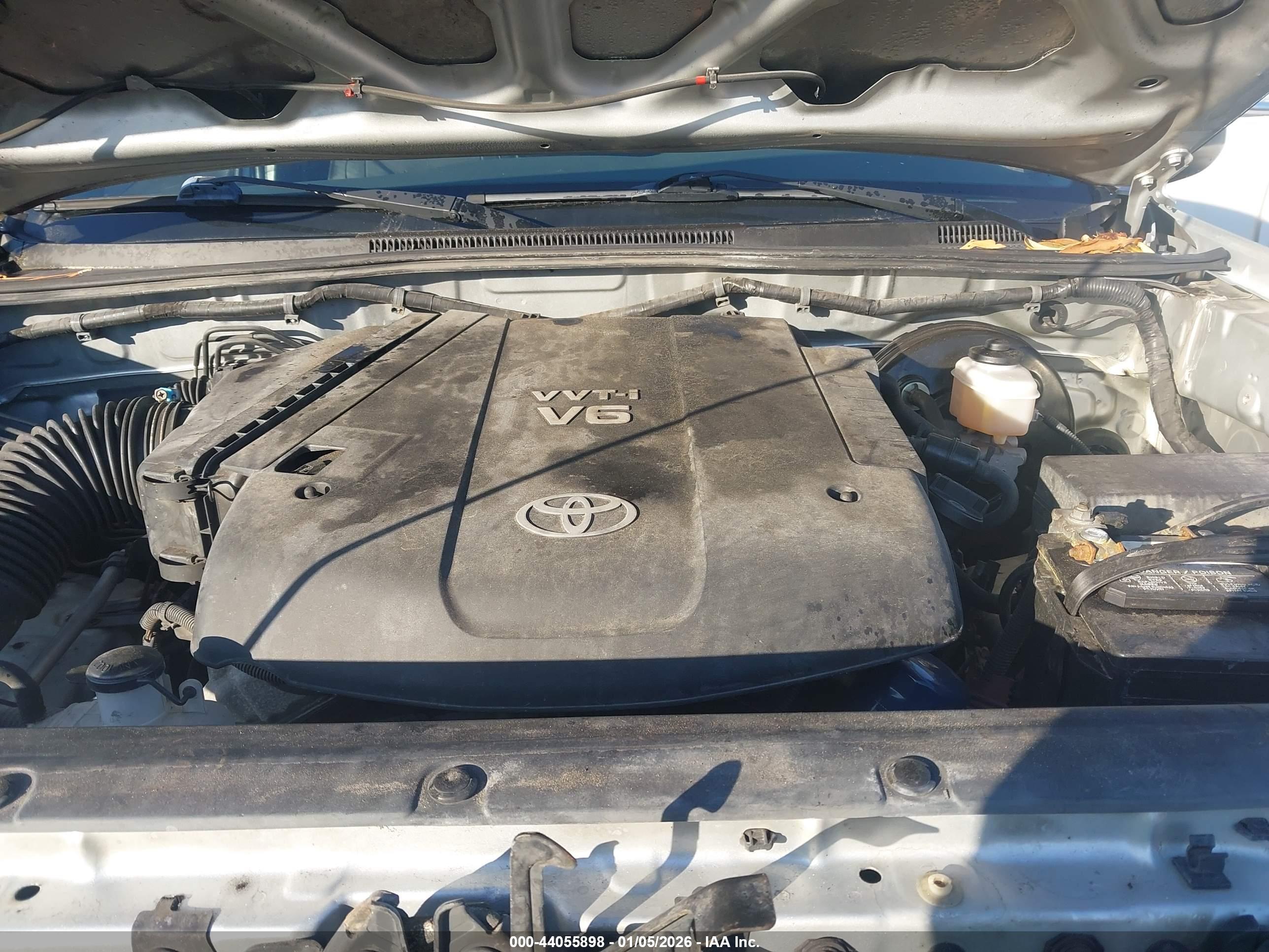 TOYOTA TACOMA image 10