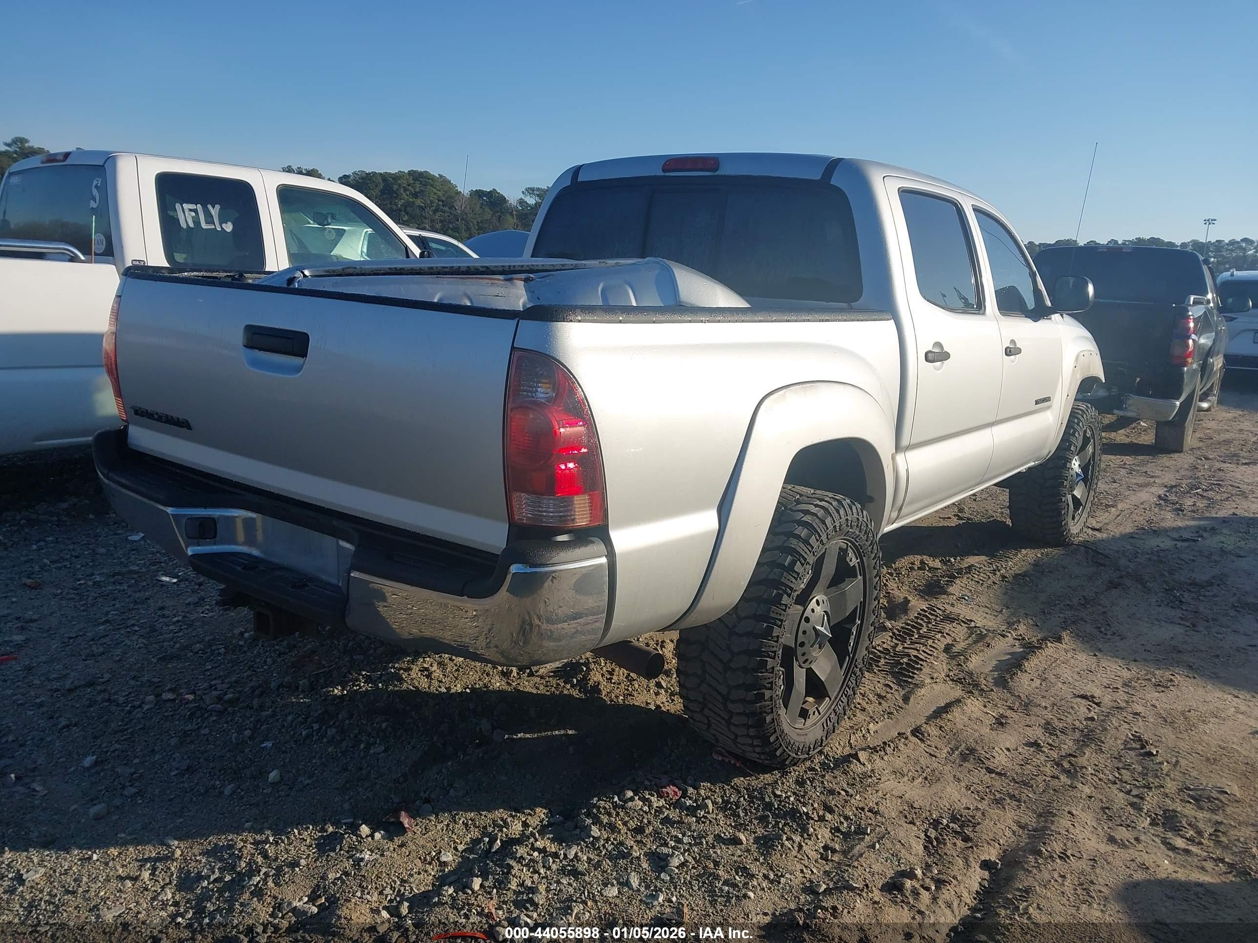 TOYOTA TACOMA image 4