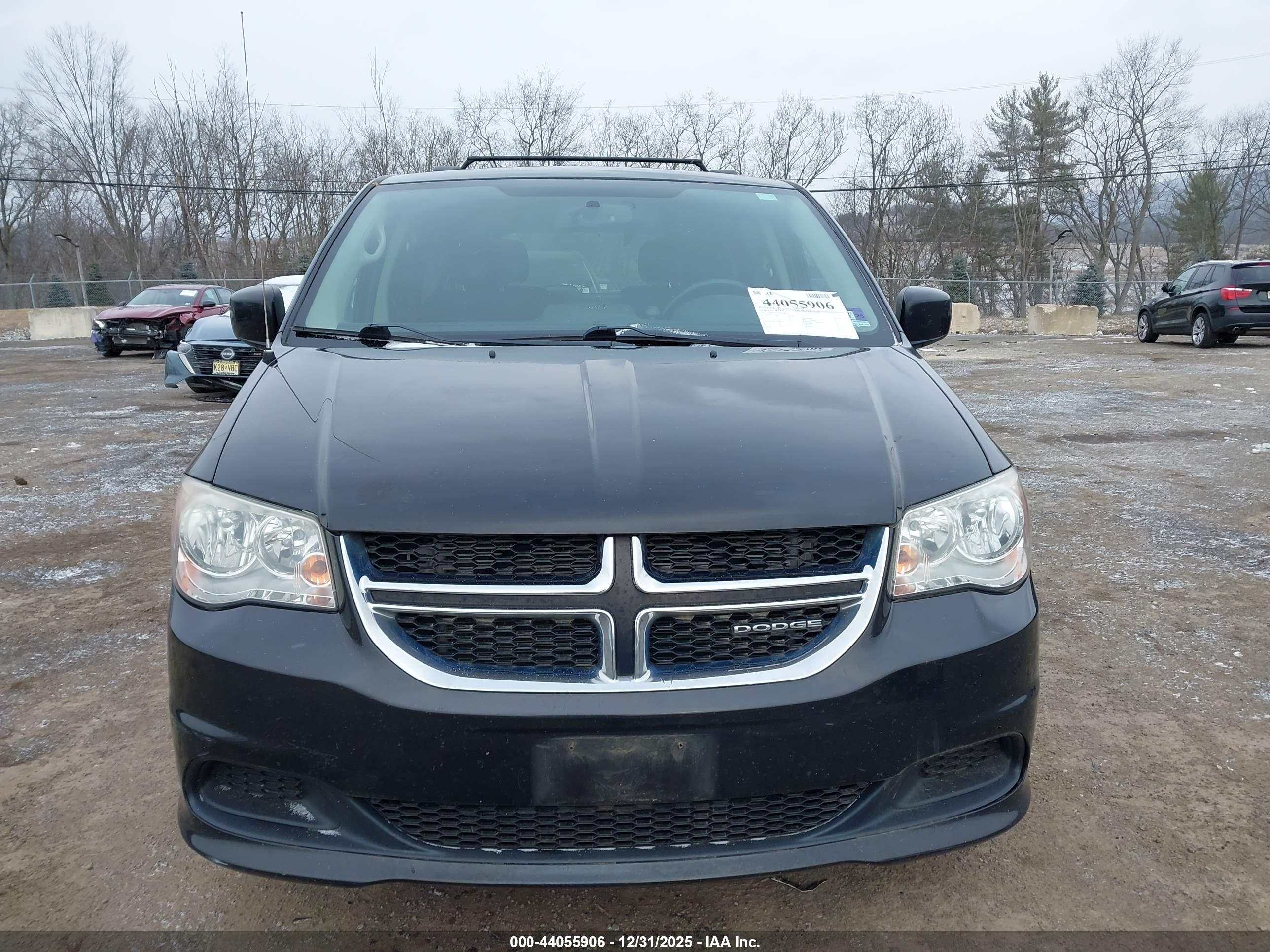 DODGE GRAND image 6