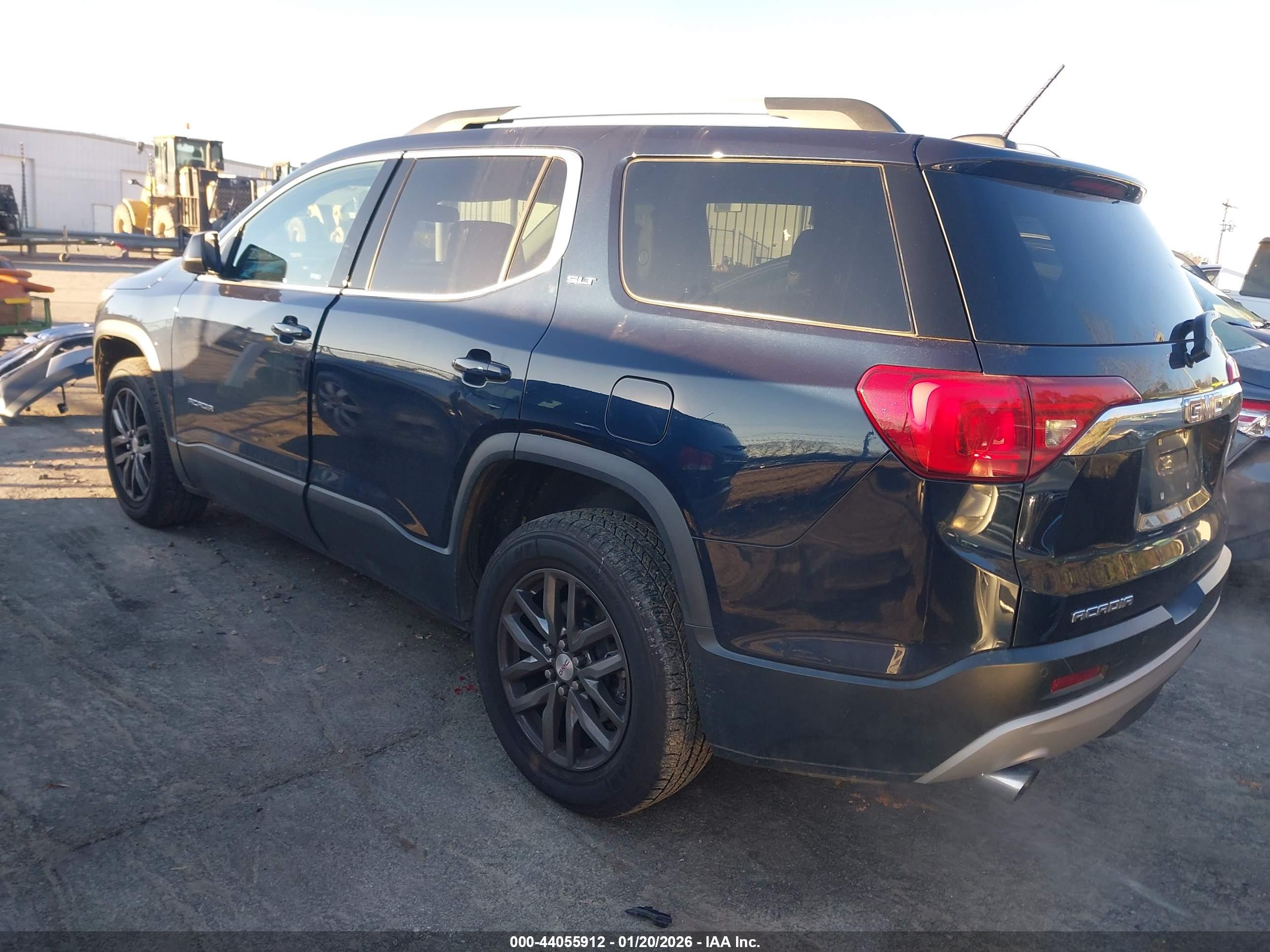 GMC ACADIA image 3
