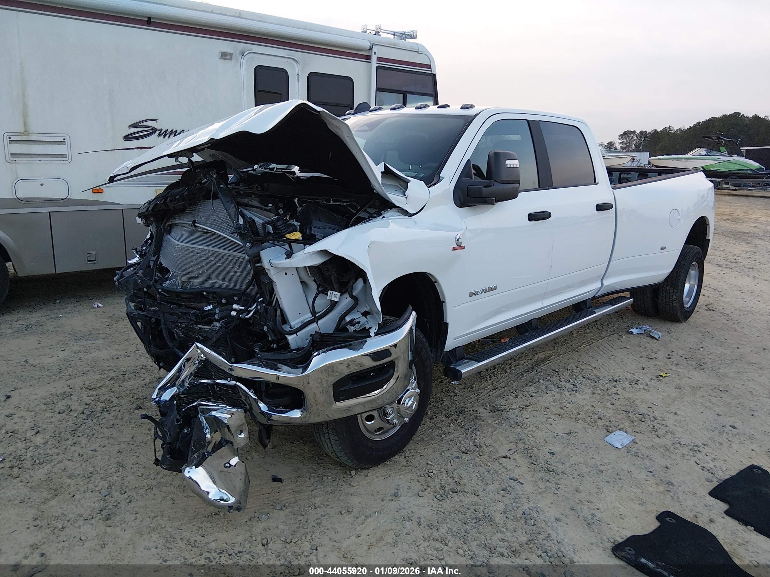 RAM 3500 image 2