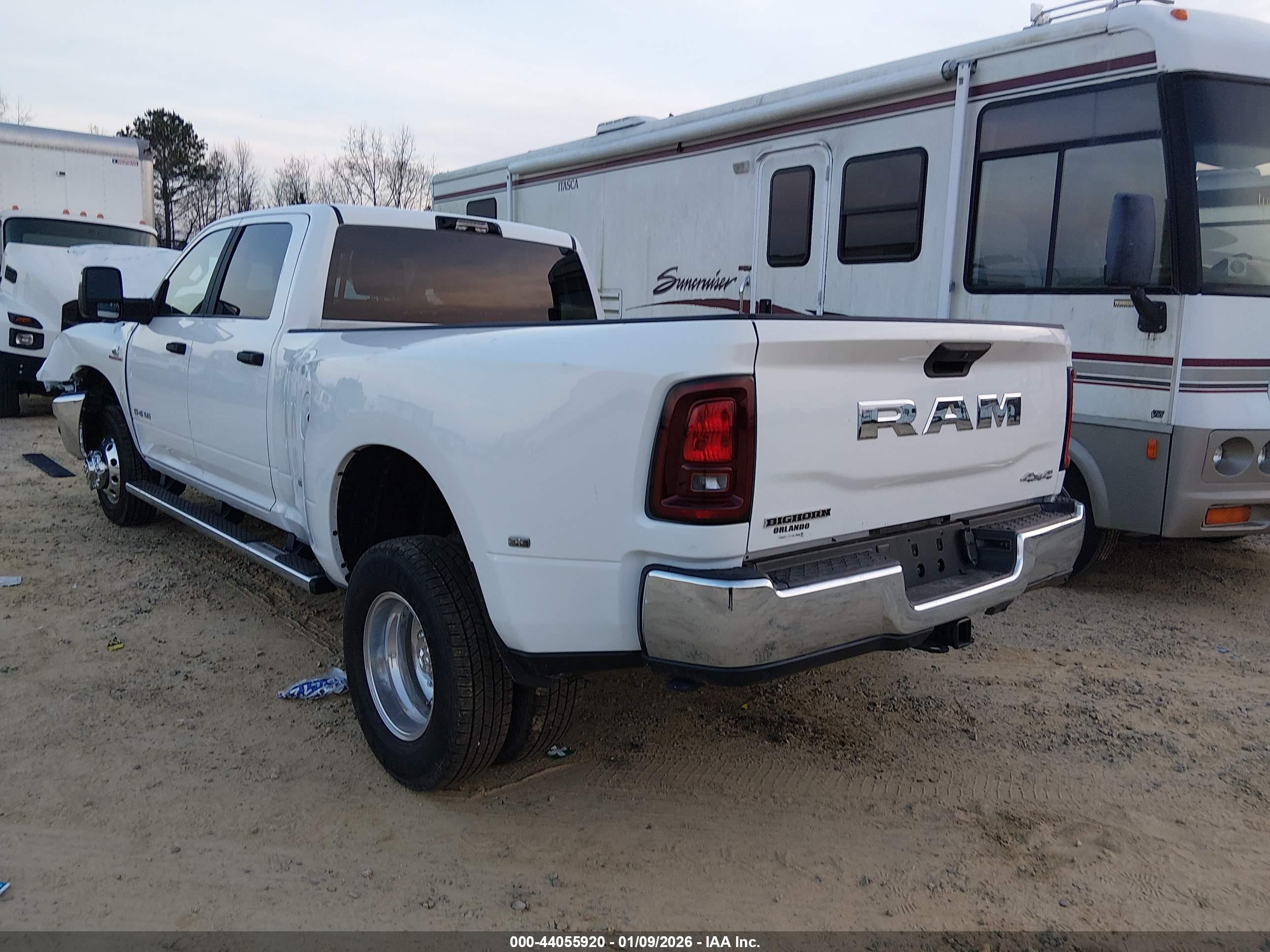 RAM 3500 image 3