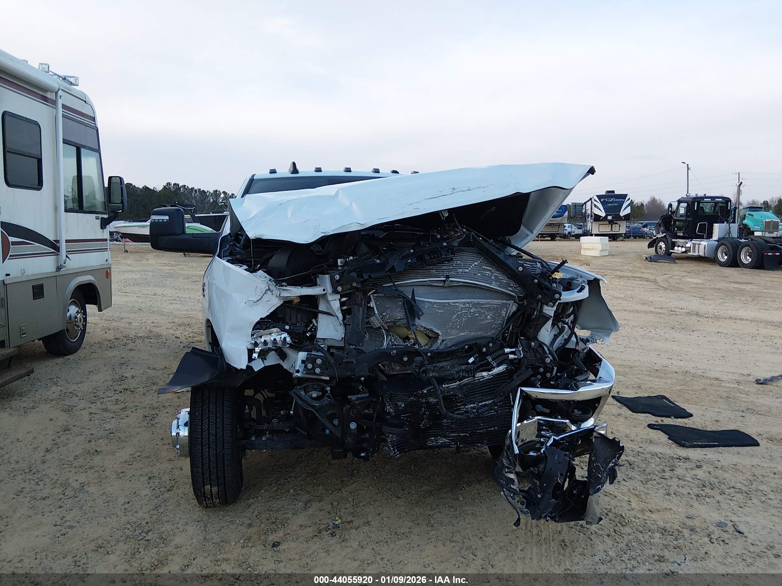 RAM 3500 image 6