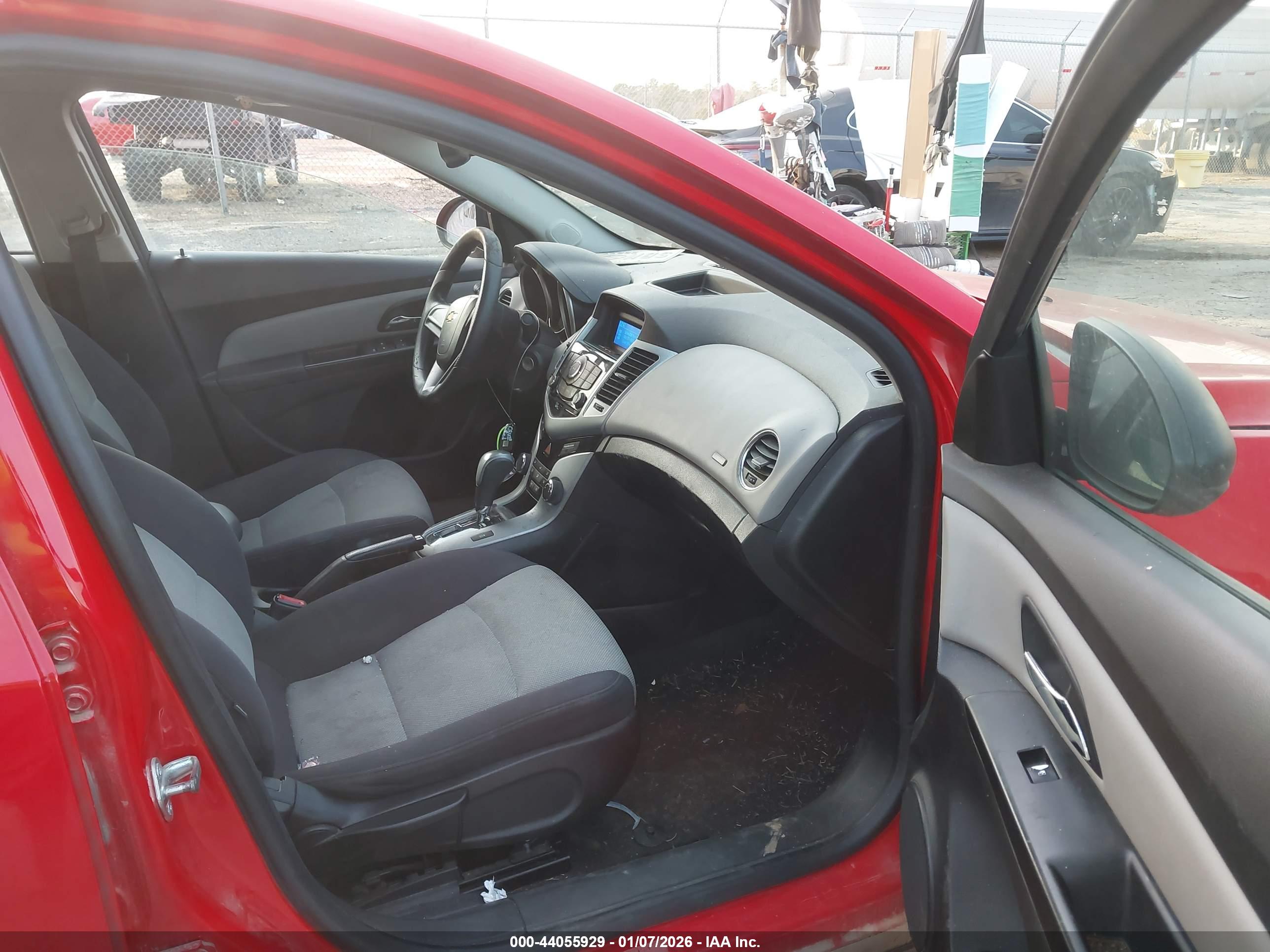 CHEVROLET CRUZE image 5