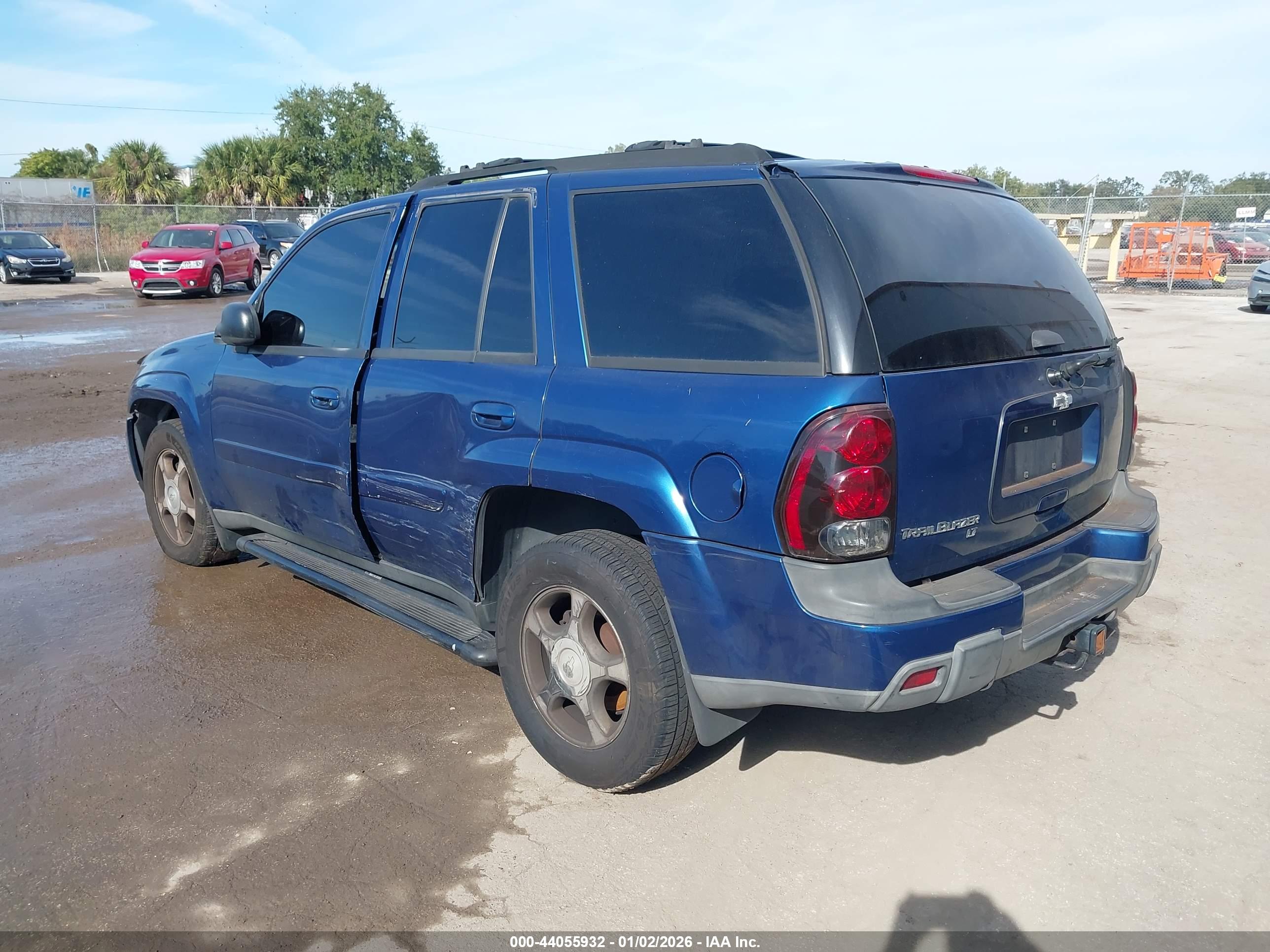 CHEVROLET TRAILBLAZER image 3