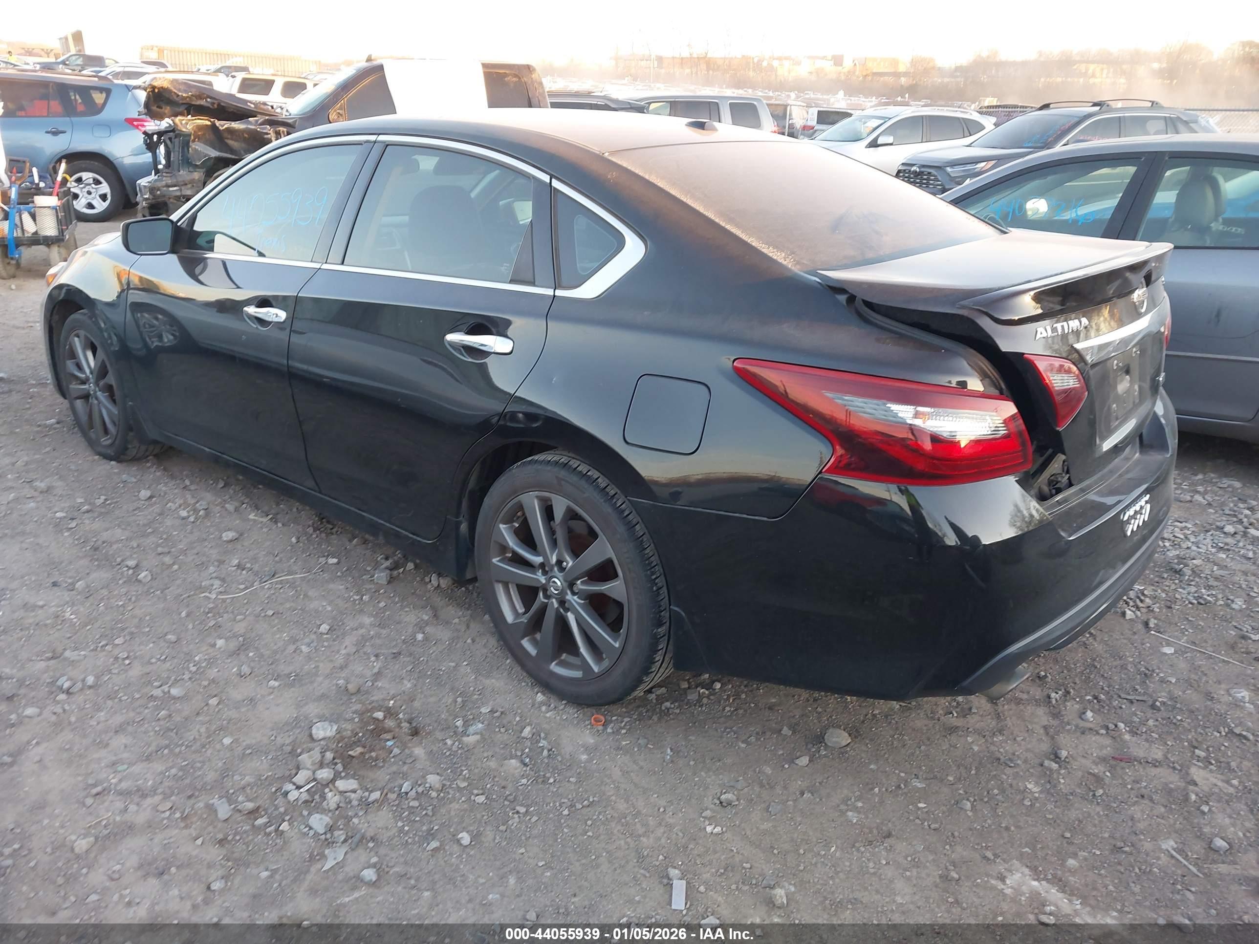 NISSAN ALTIMA image 3