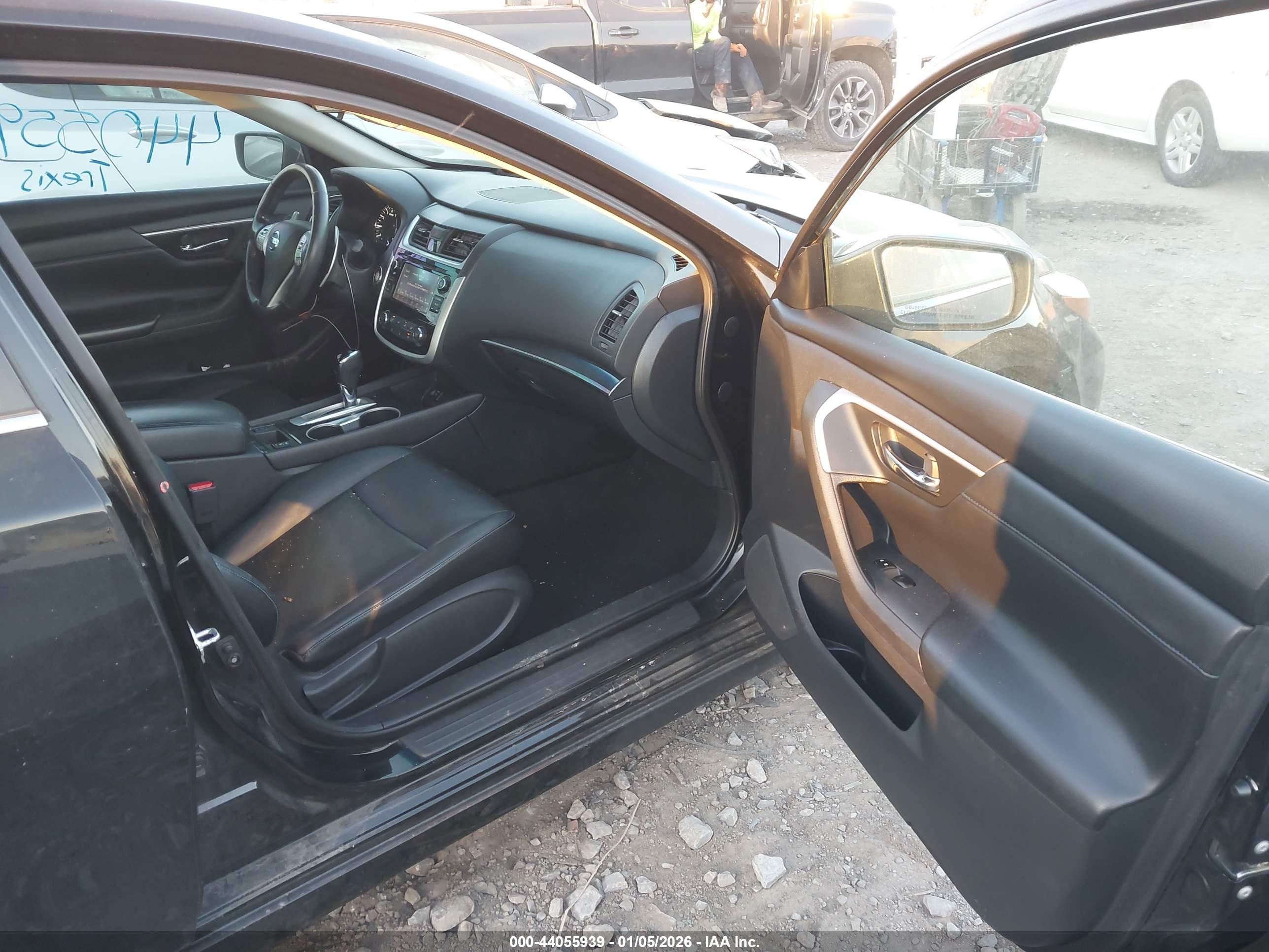 NISSAN ALTIMA image 5