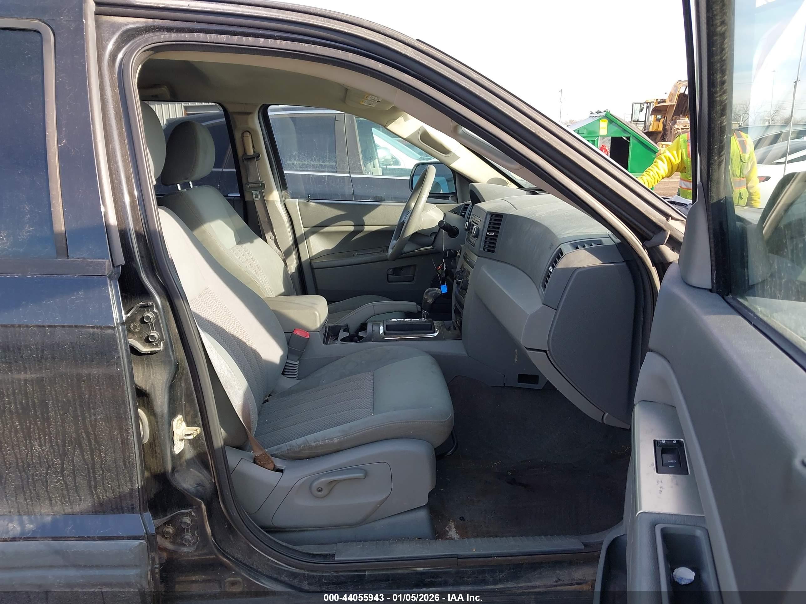 JEEP GRAND image 5