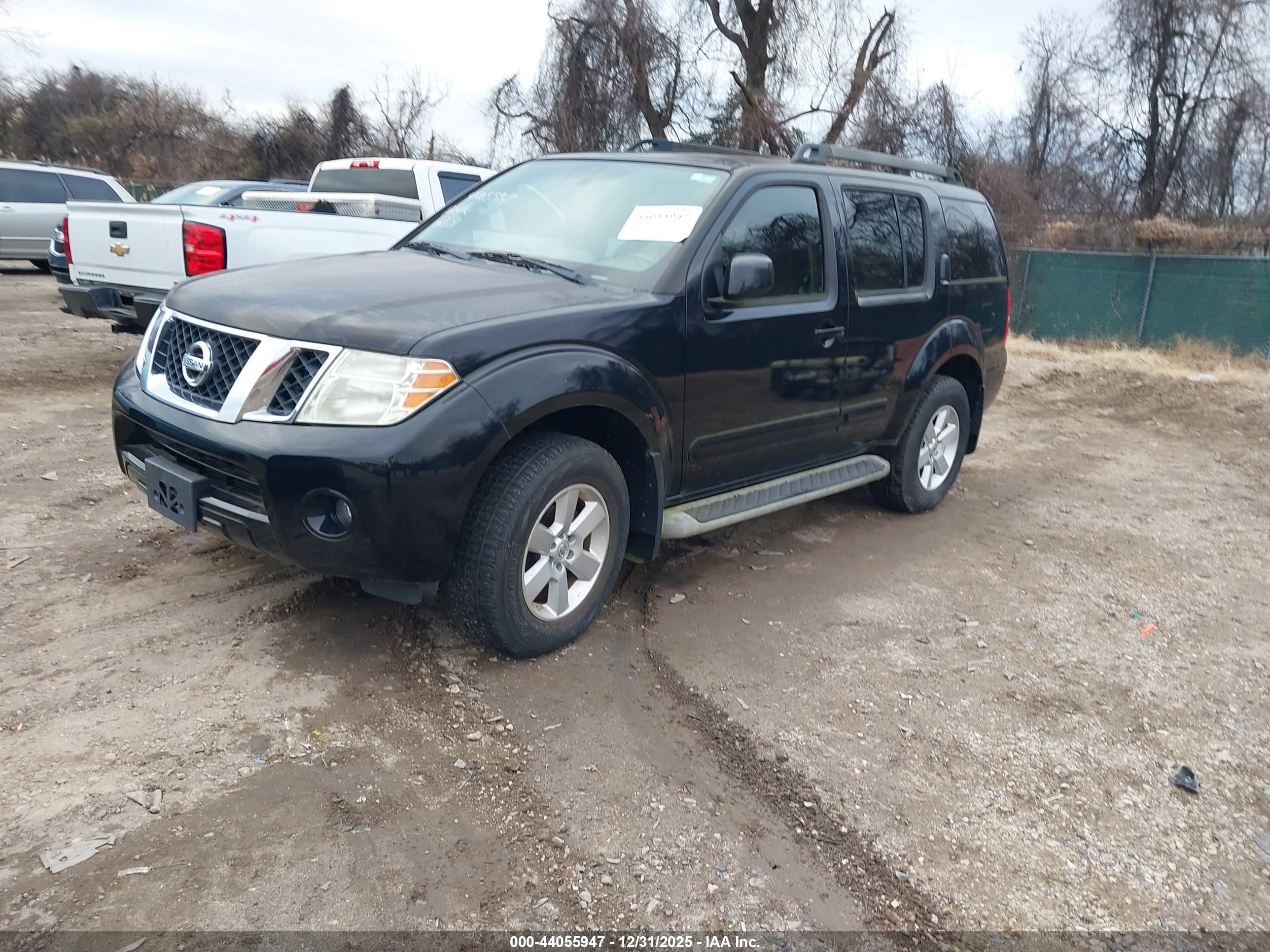 NISSAN PATHFINDER image 2