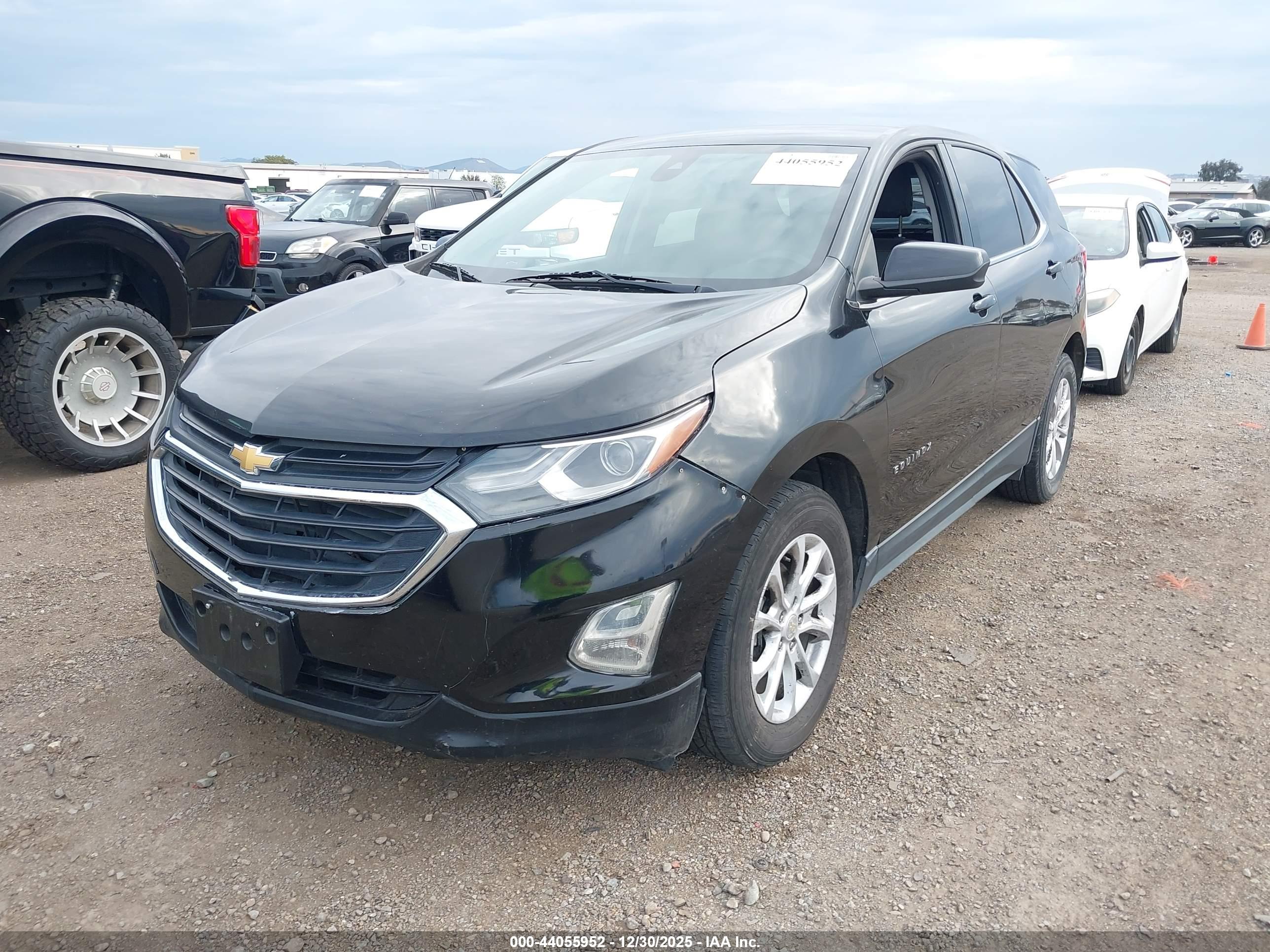 CHEVROLET EQUINOX image 2