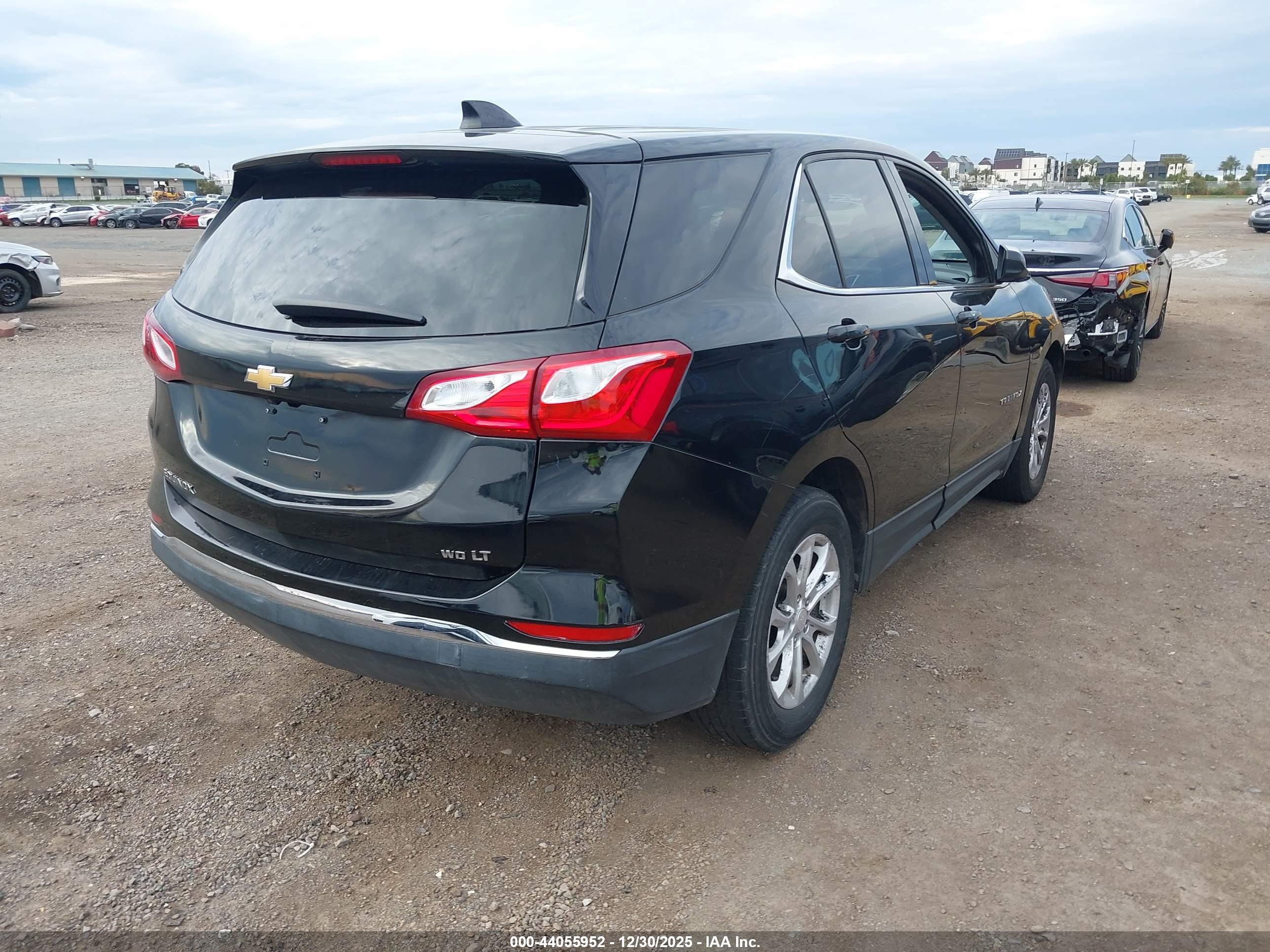 CHEVROLET EQUINOX image 4