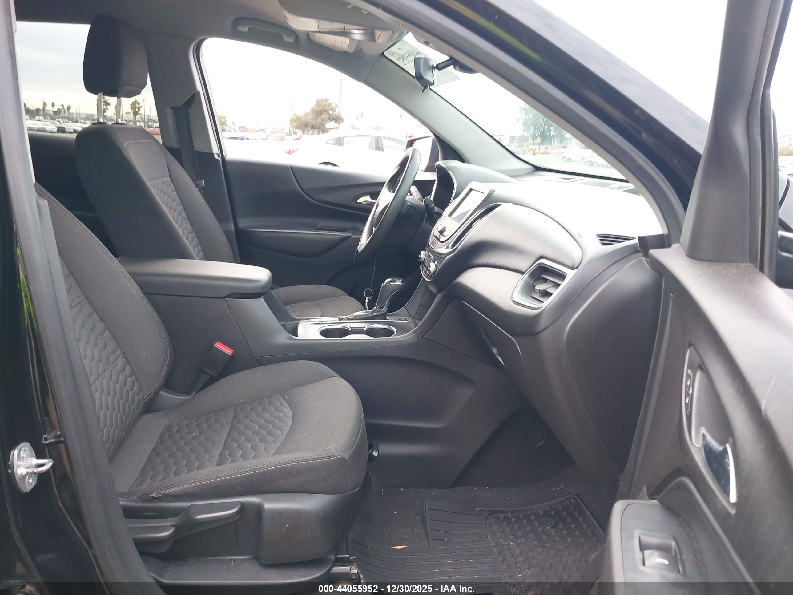 CHEVROLET EQUINOX image 5