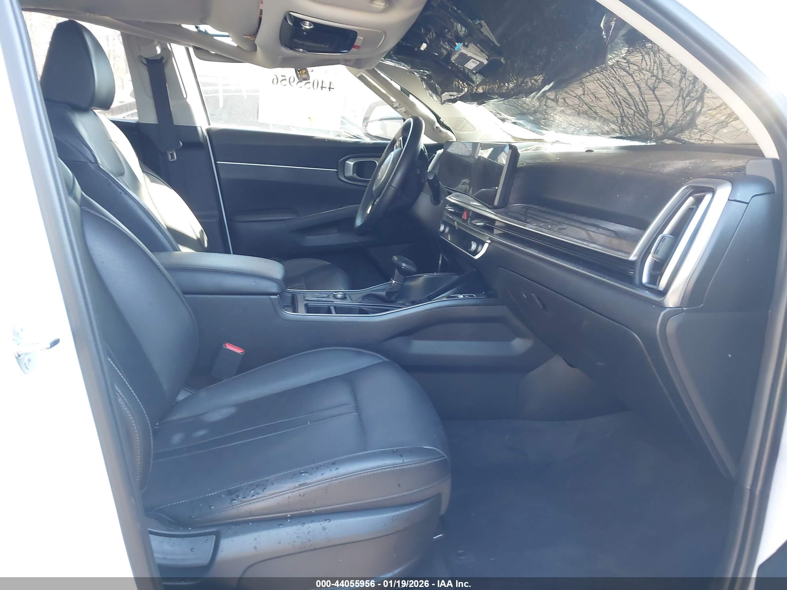 KIA SORENTO image 5