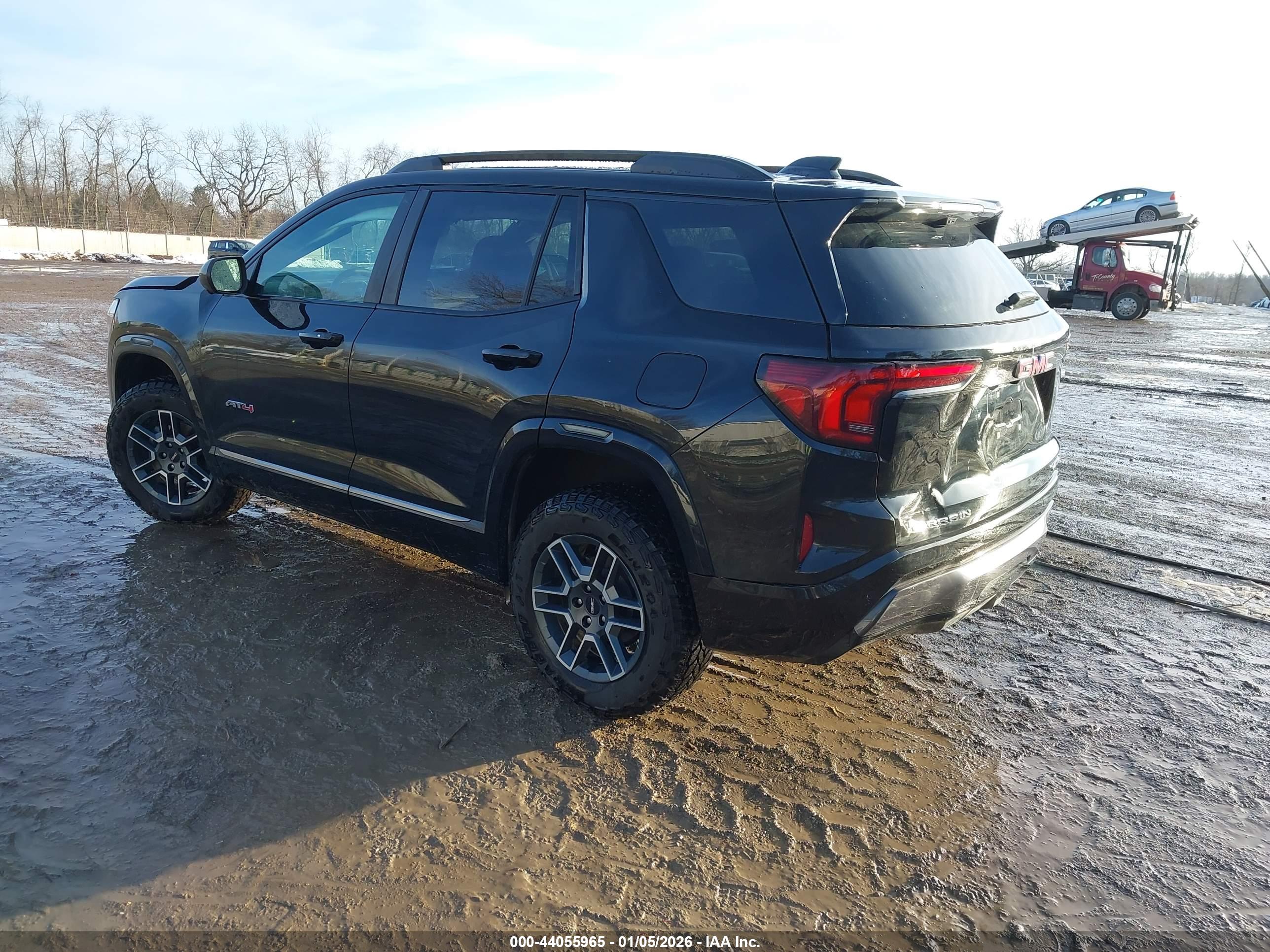 GMC TERRAIN image 3