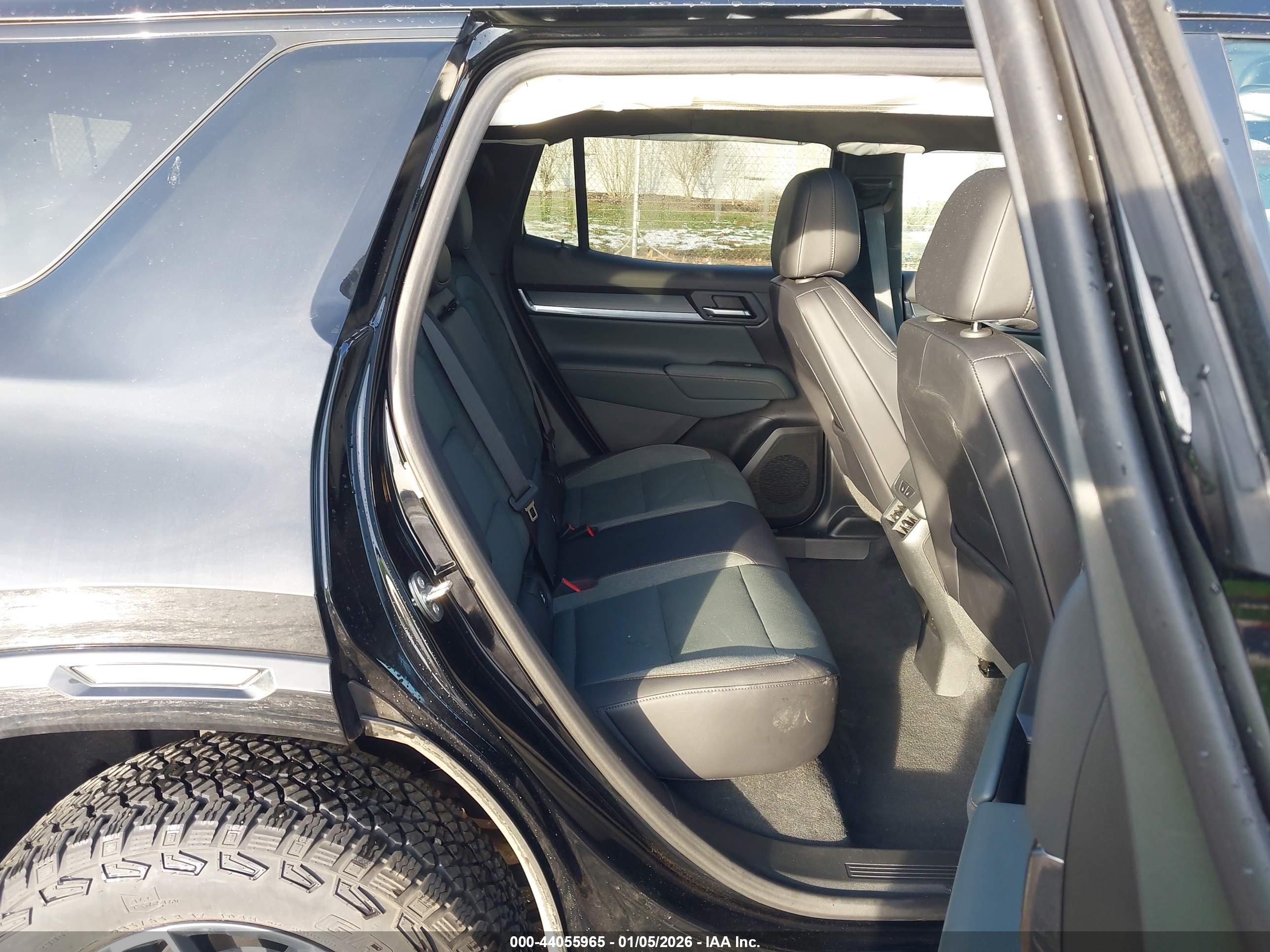 GMC TERRAIN image 8