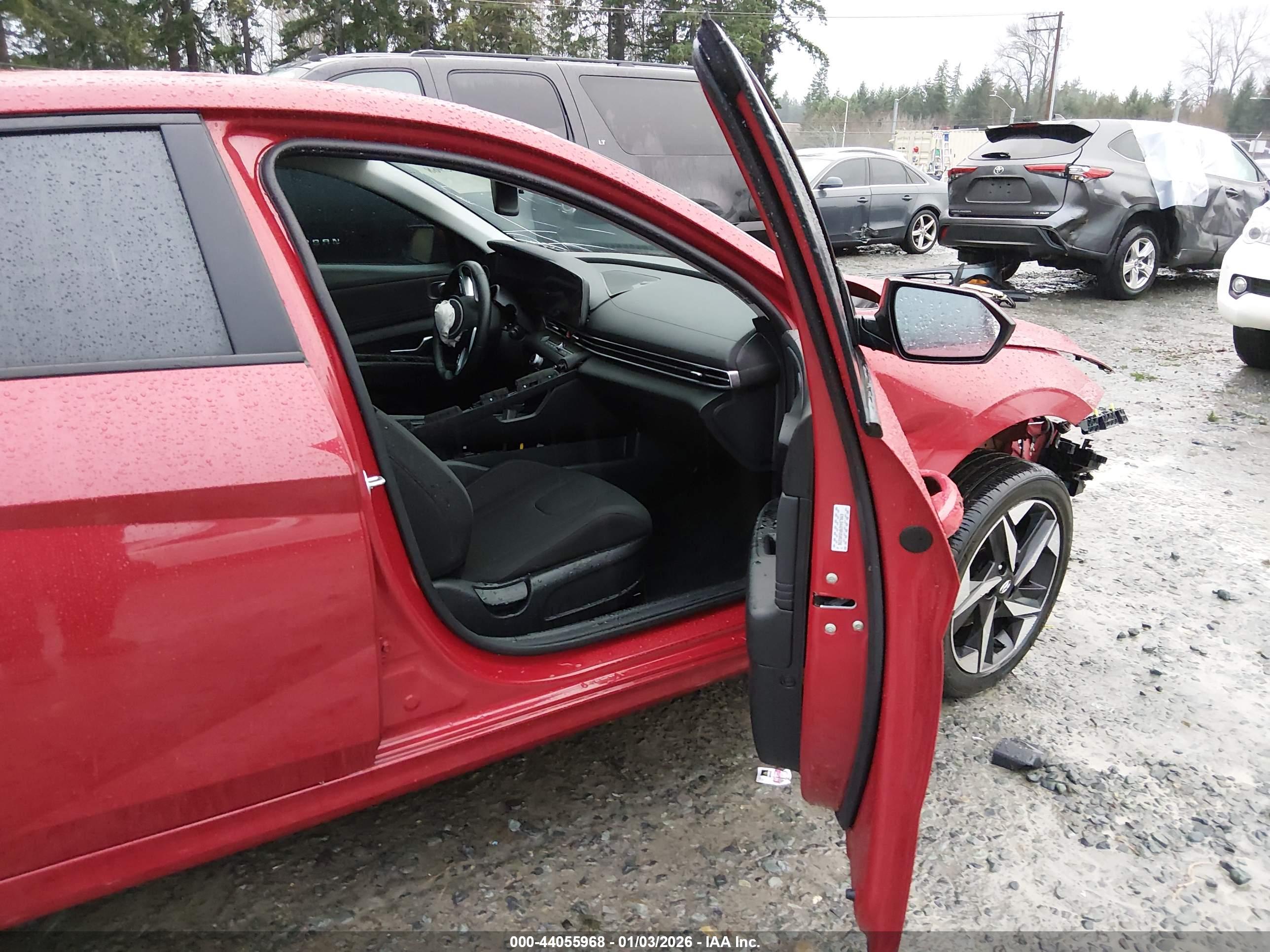 HYUNDAI ELANTRA image 5