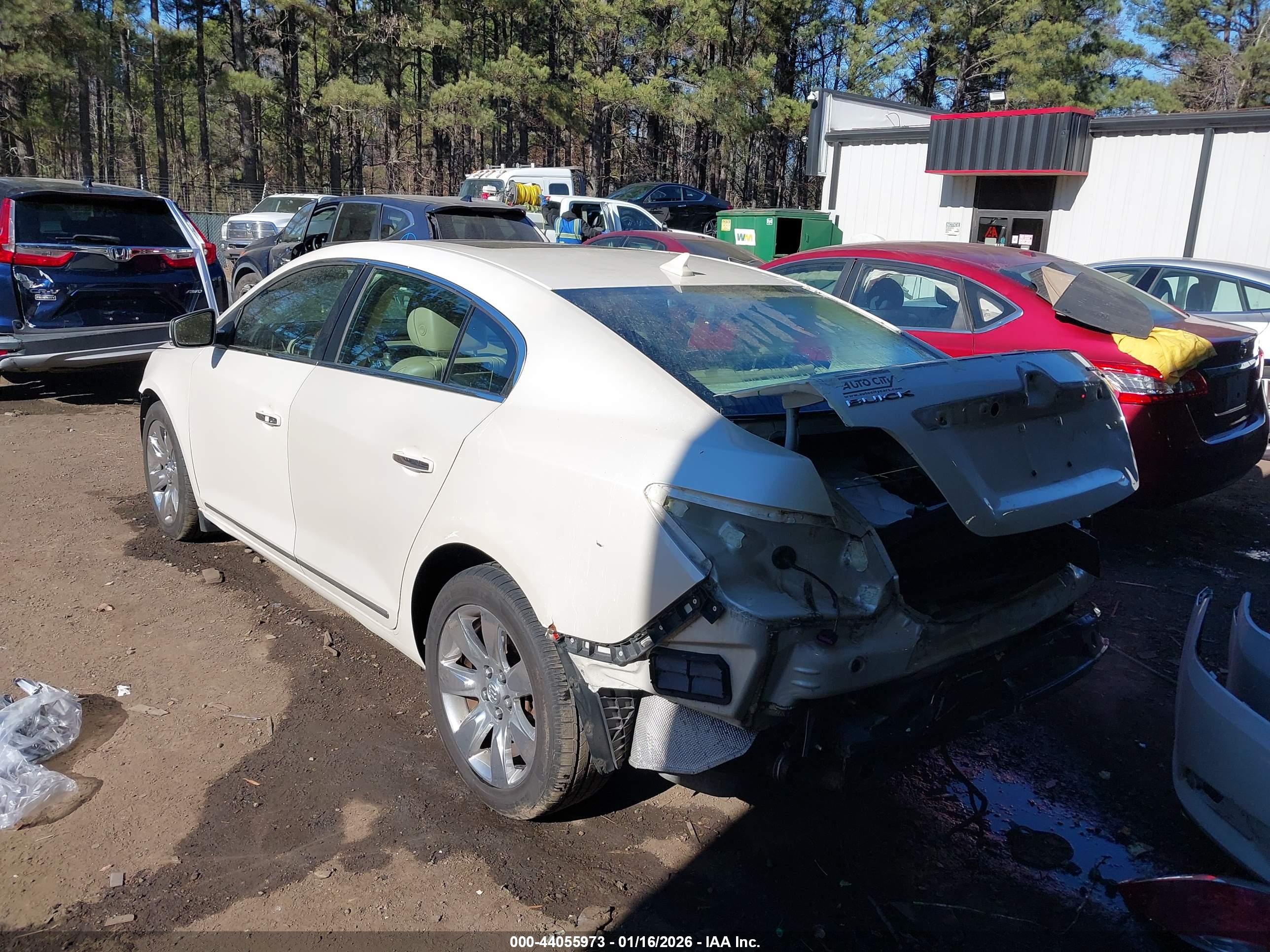 BUICK LACROSSE image 3