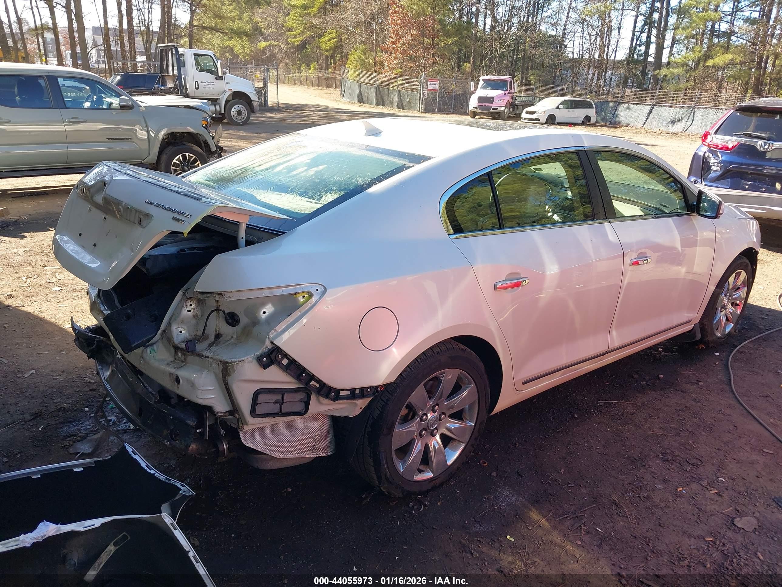 BUICK LACROSSE image 4