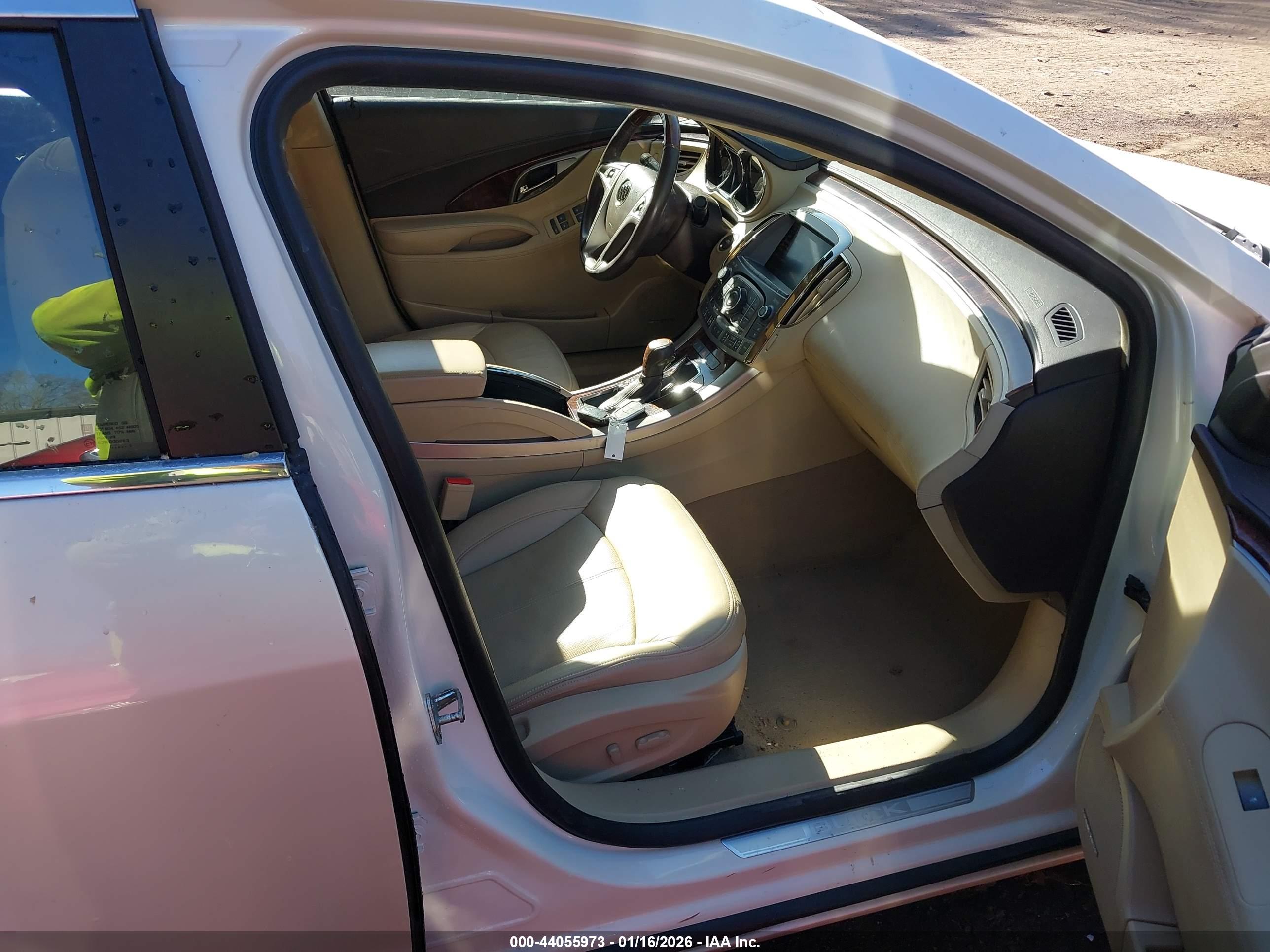 BUICK LACROSSE image 5