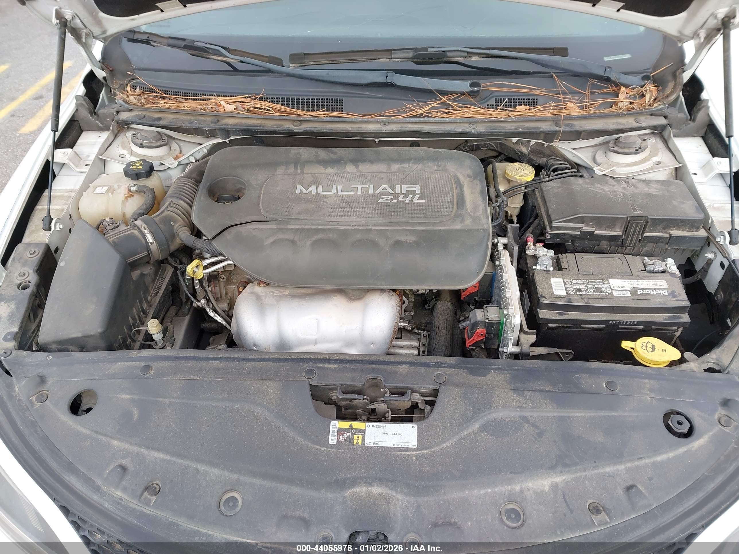 CHRYSLER 200 image 10