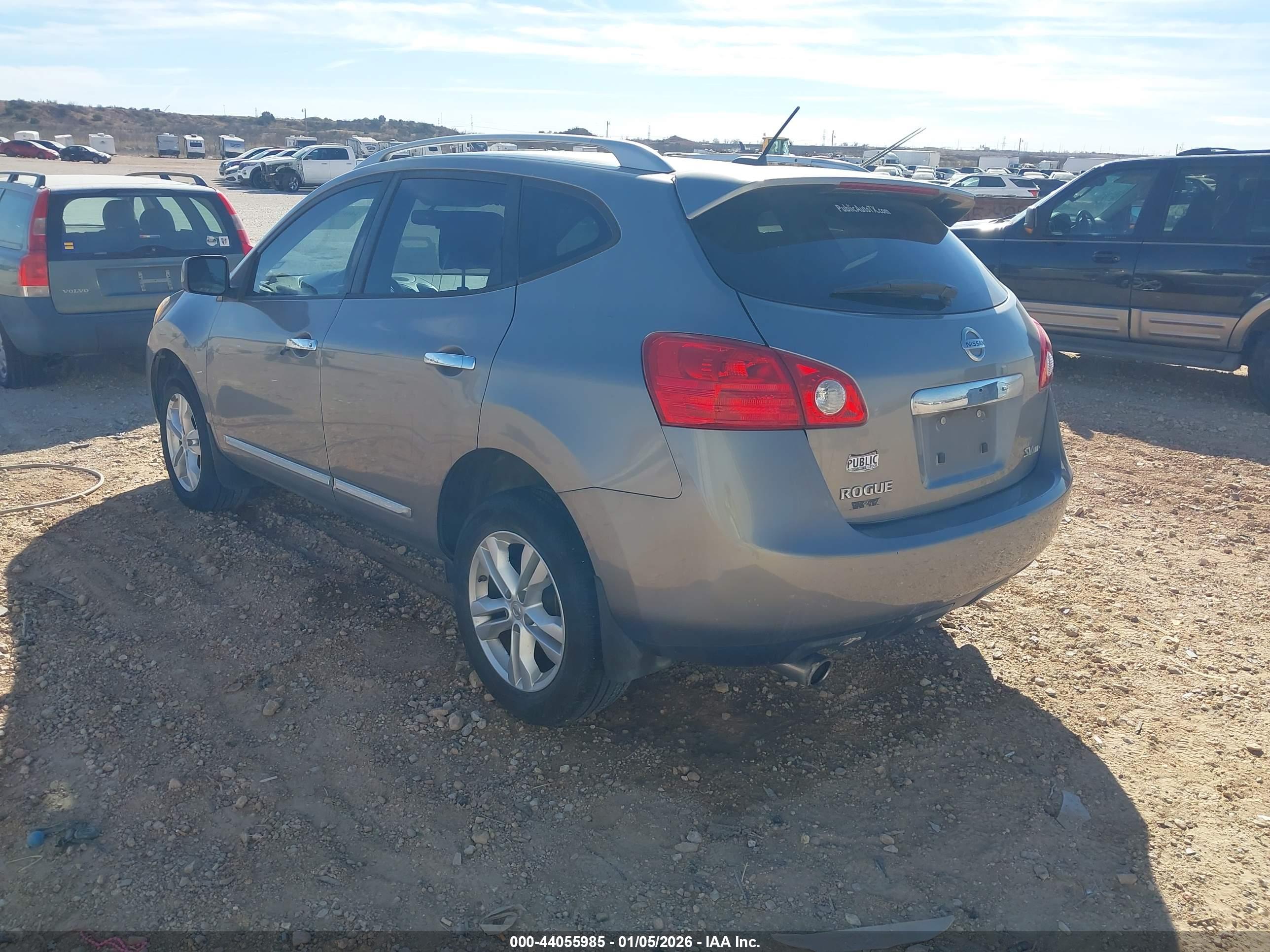 NISSAN ROGUE image 3