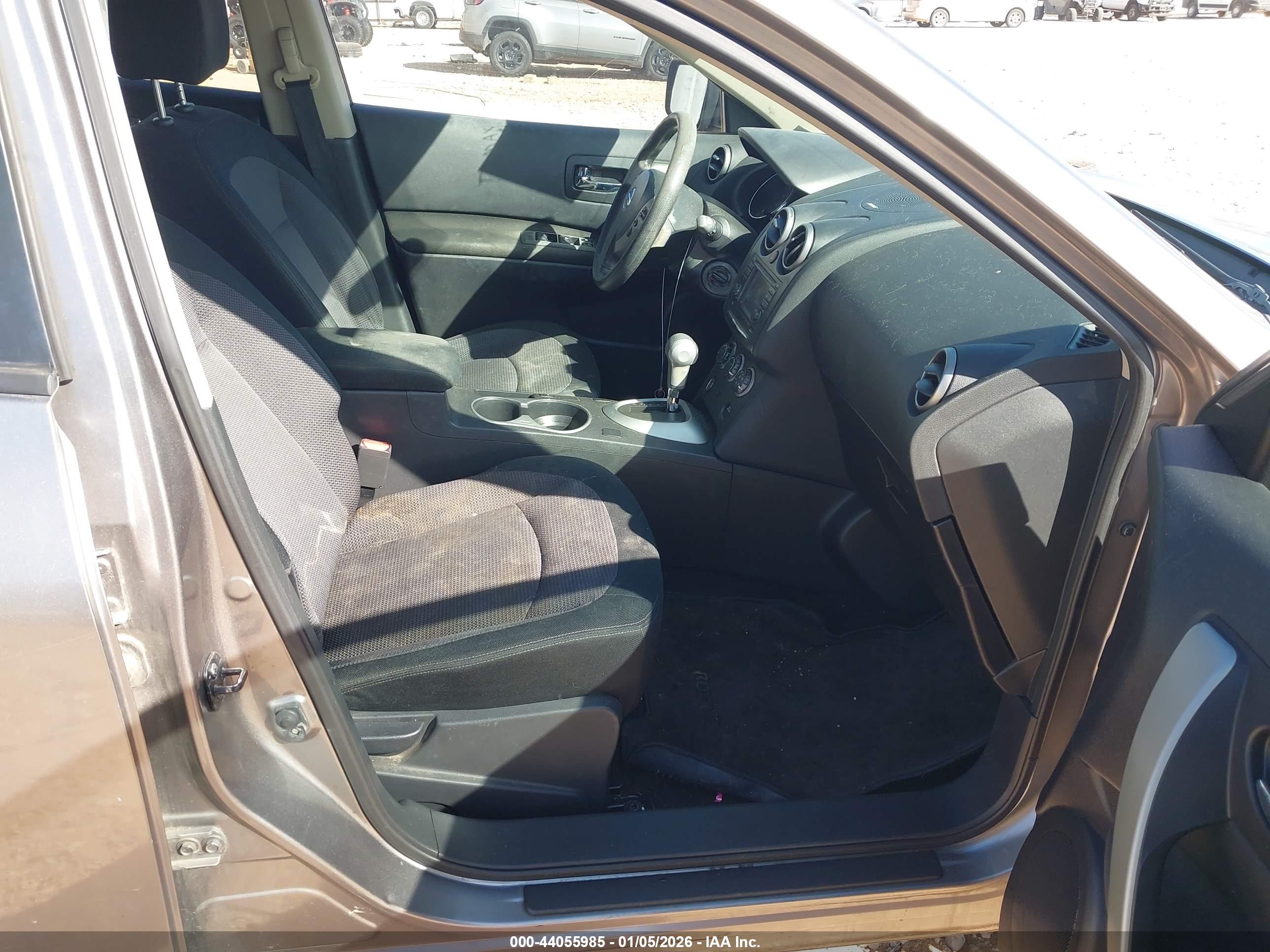 NISSAN ROGUE image 5
