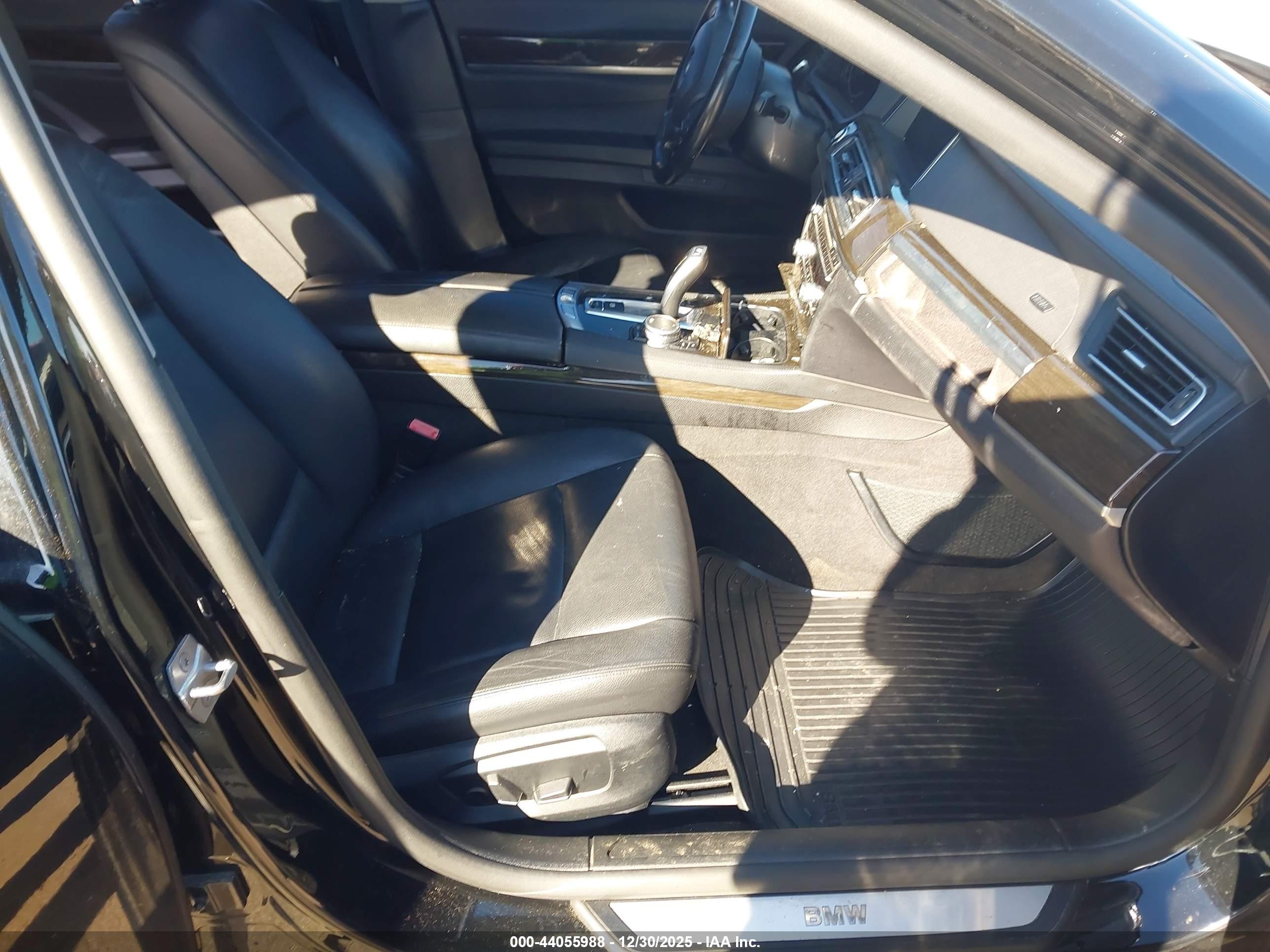 BMW 740I image 5