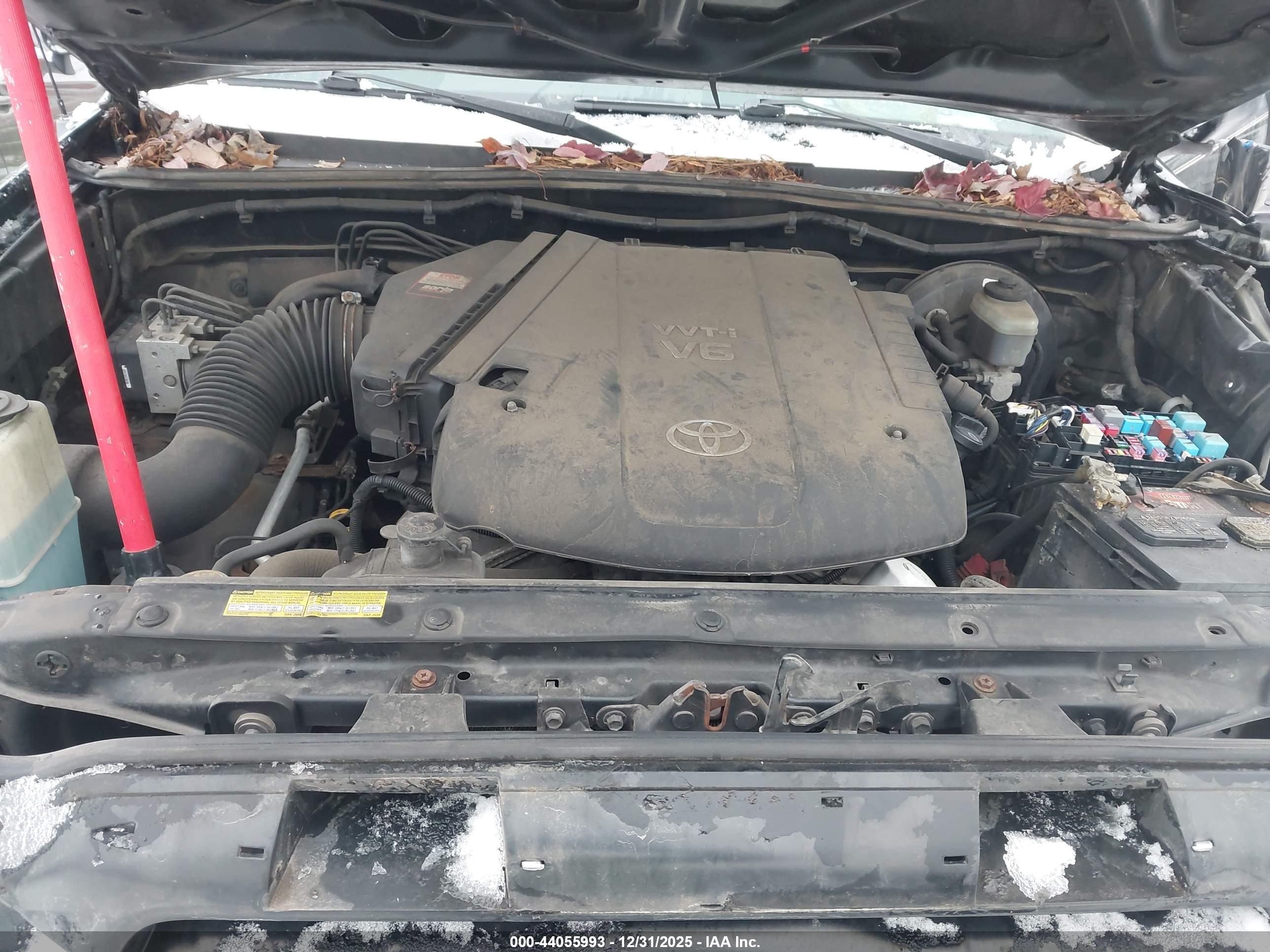 TOYOTA TACOMA image 10