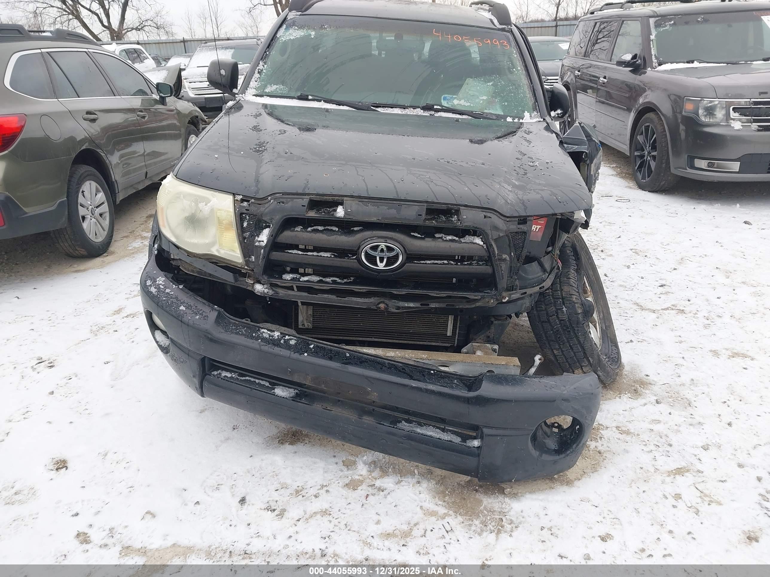 TOYOTA TACOMA image 6