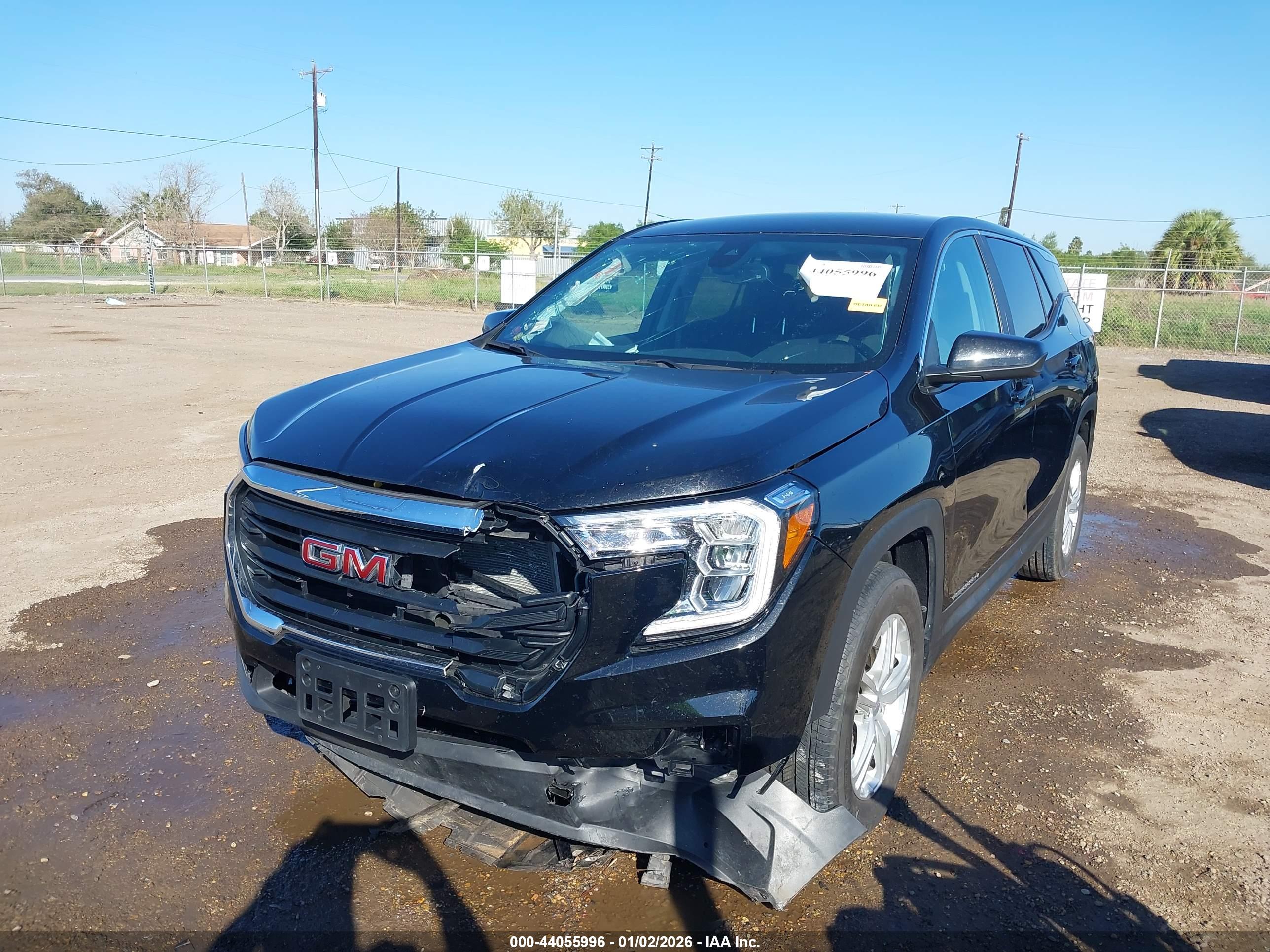 GMC TERRAIN image 6
