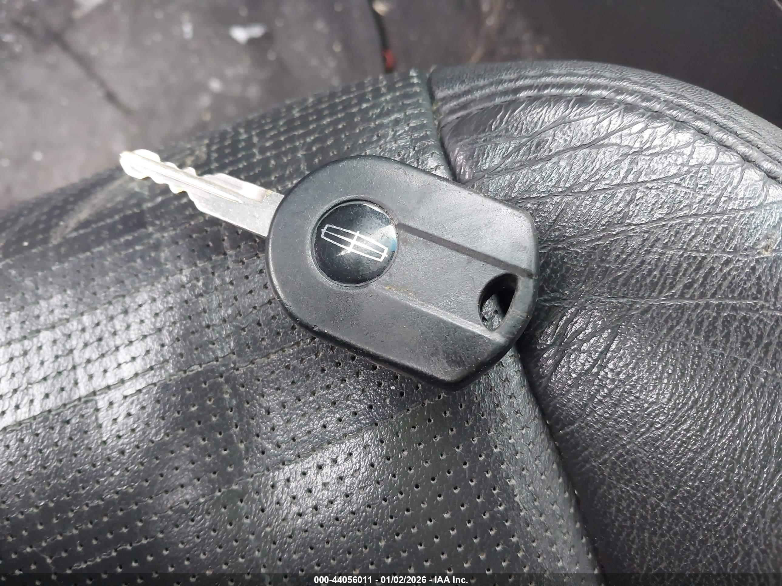 LINCOLN MKZ image 11
