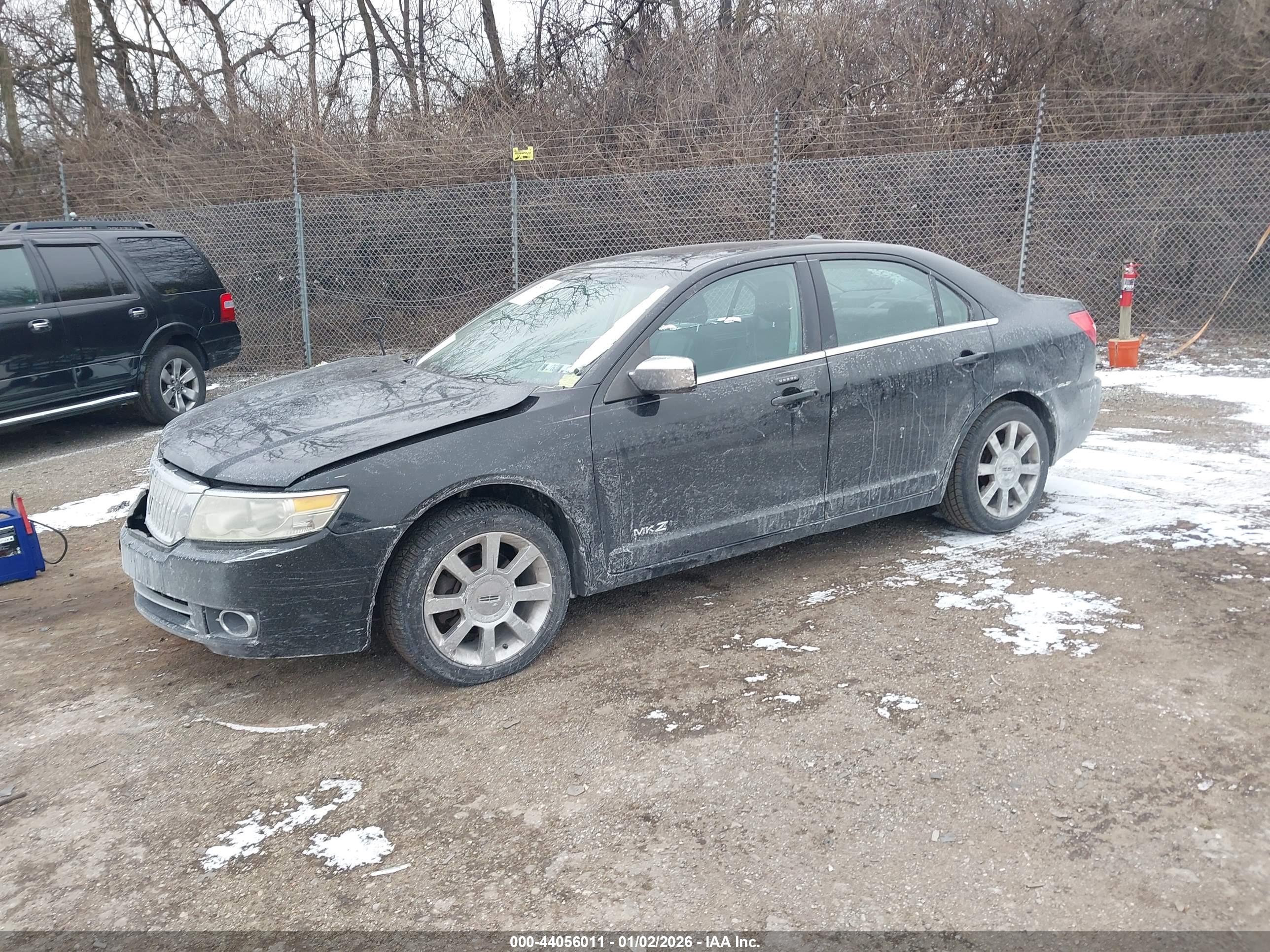 LINCOLN MKZ image 2