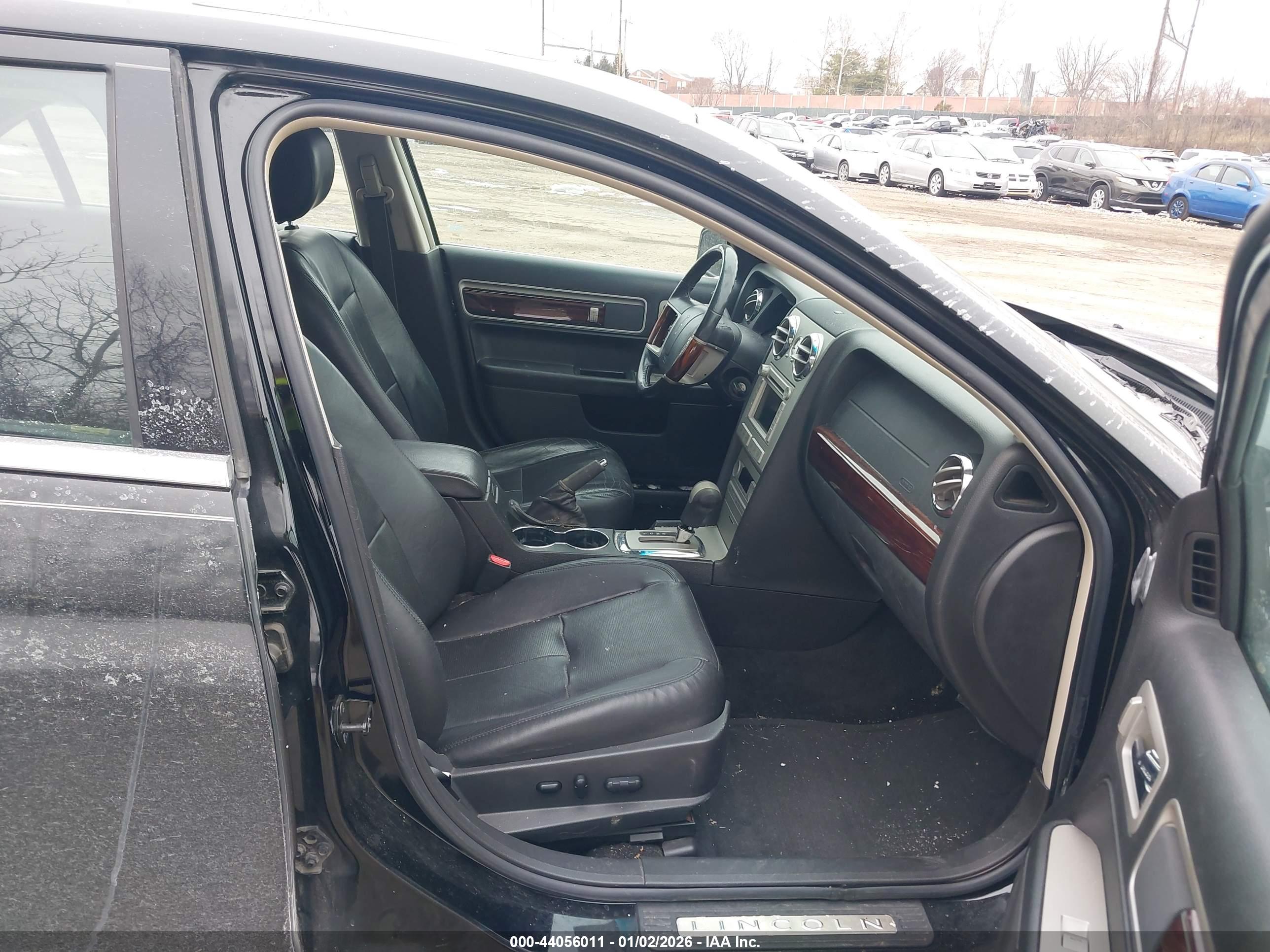 LINCOLN MKZ image 5