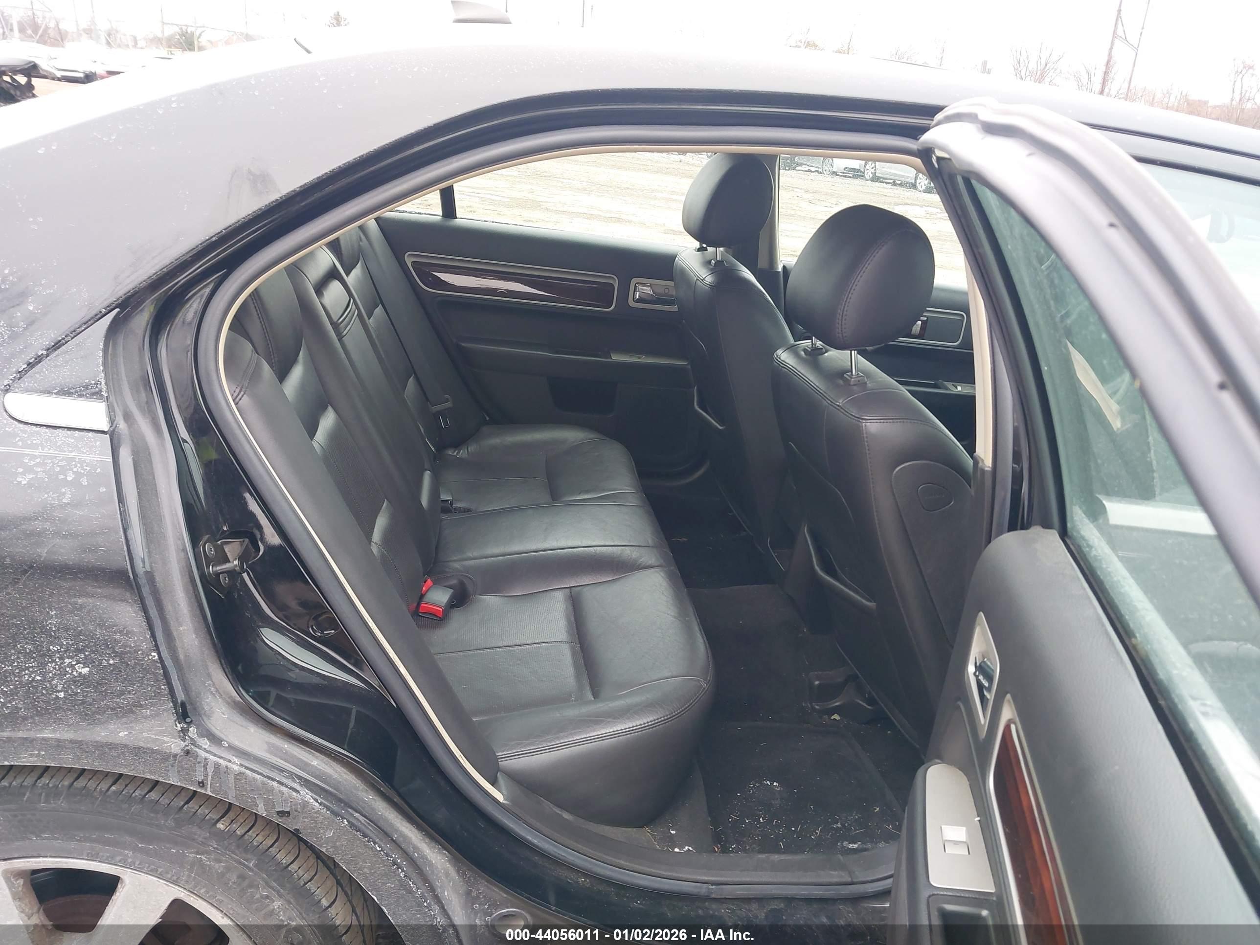 LINCOLN MKZ image 8