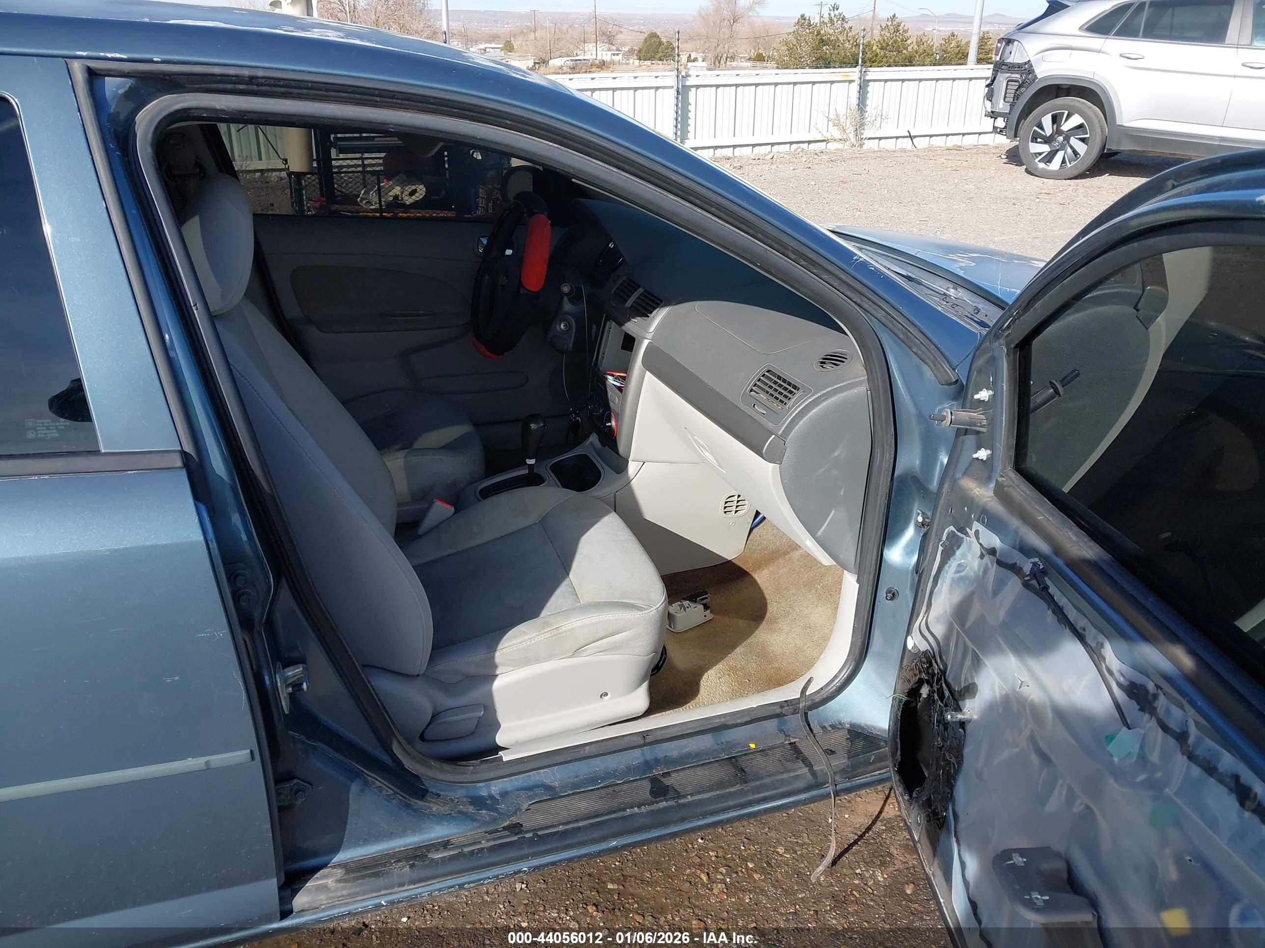 CHEVROLET COBALT image 5