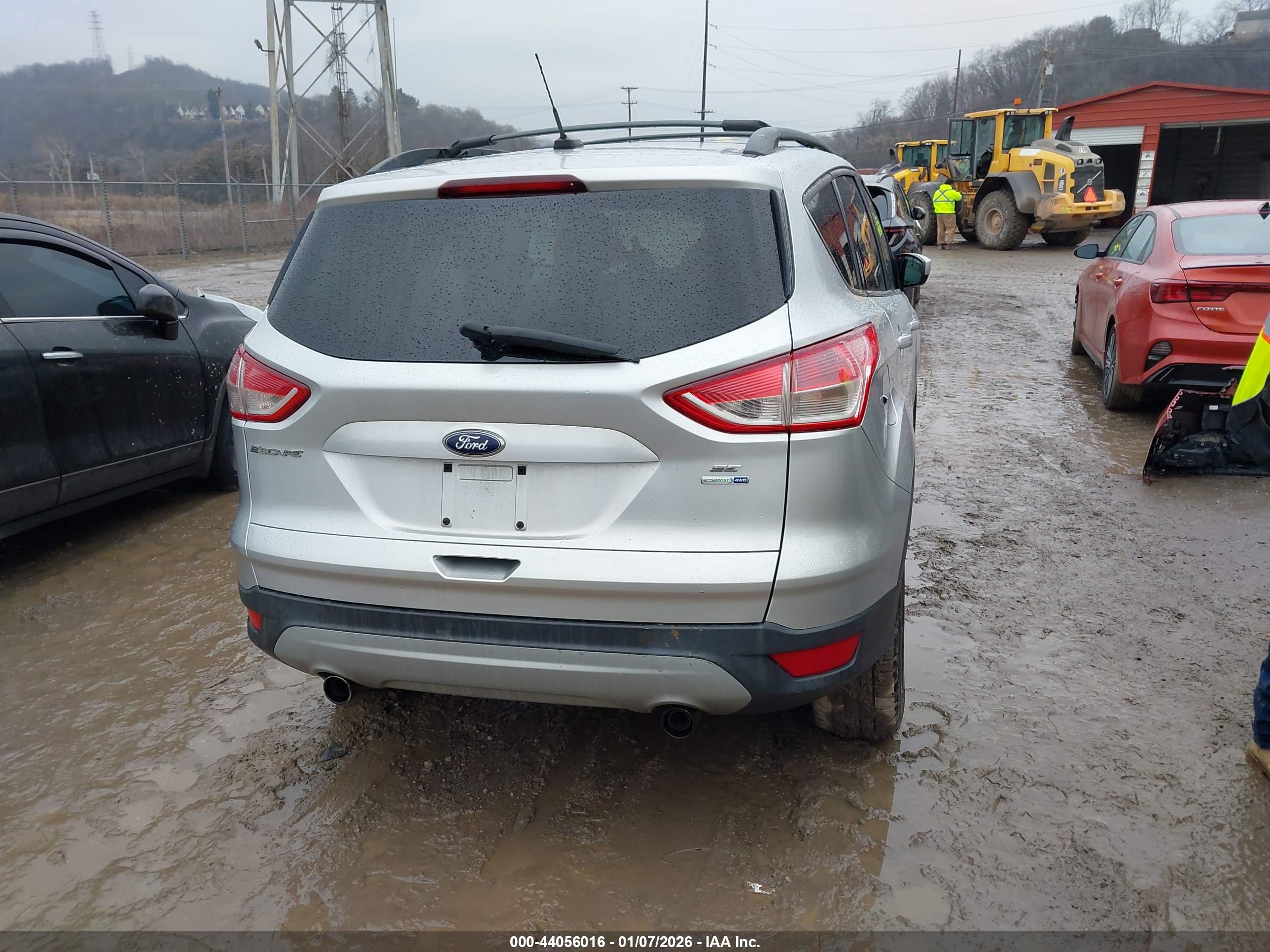 FORD ESCAPE image 4