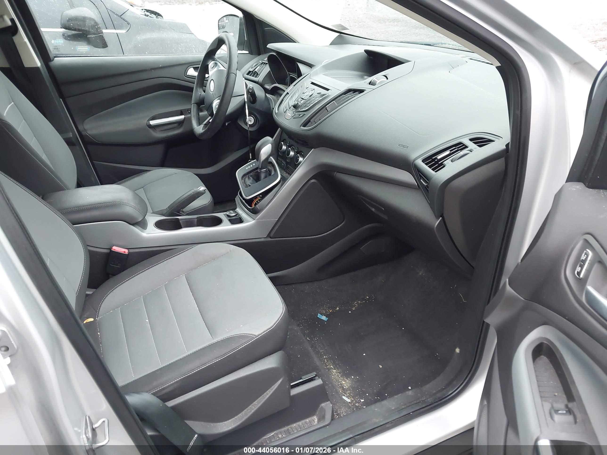 FORD ESCAPE image 5