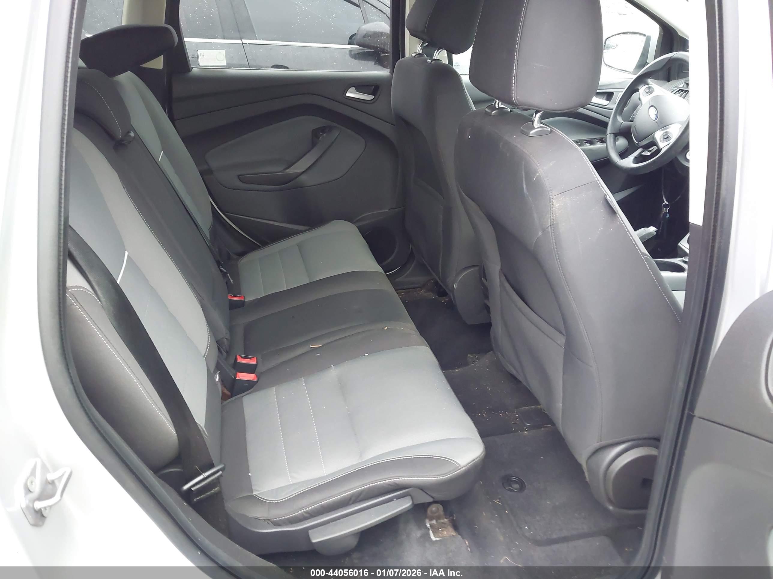 FORD ESCAPE image 8